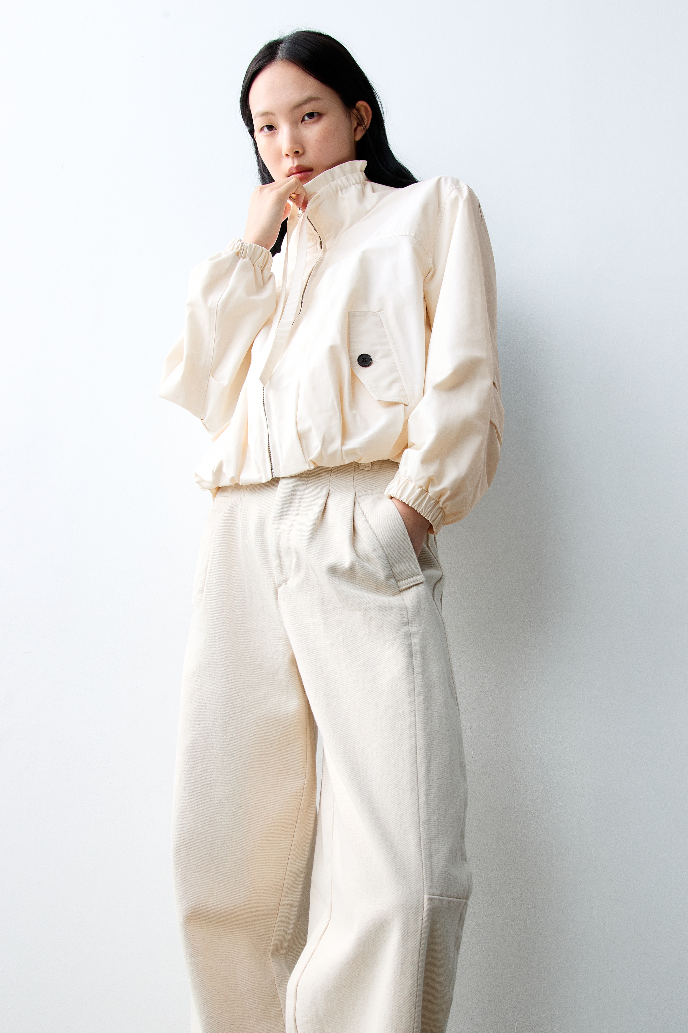 バブルヘムジャケット クリーム　M バブルヘムジャケット - クリーム - レディース | H&M JP