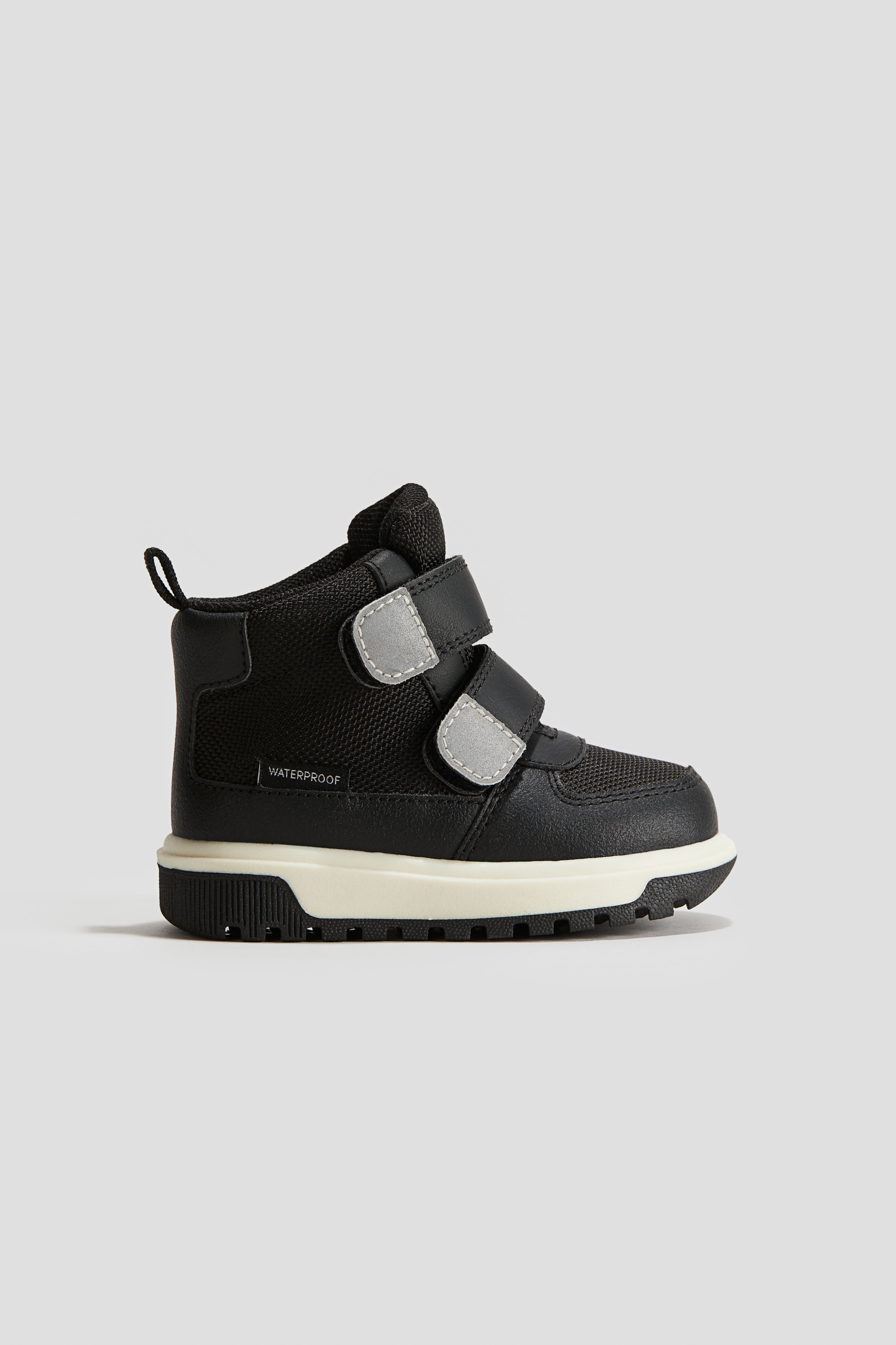 H&m high top sneakers hotsell