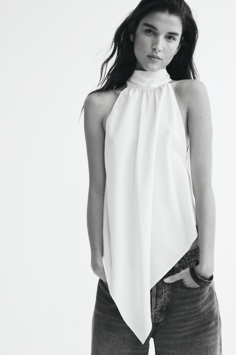 Bluza s halter izrezom