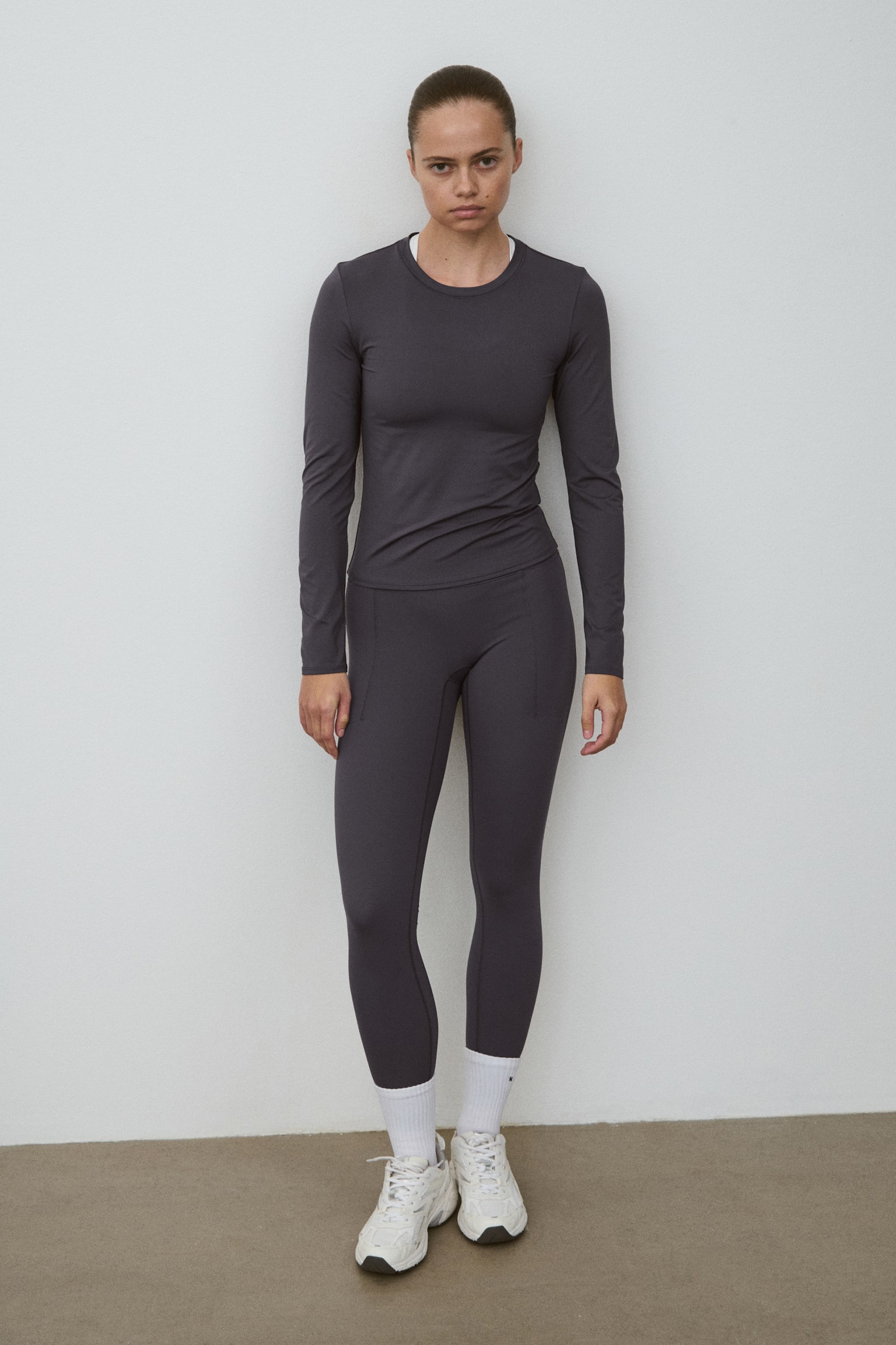 Sports top with DryMove™ - Dark grey/Antique rose/Black/Ivory/Frosty lilac/Warm brown - 6