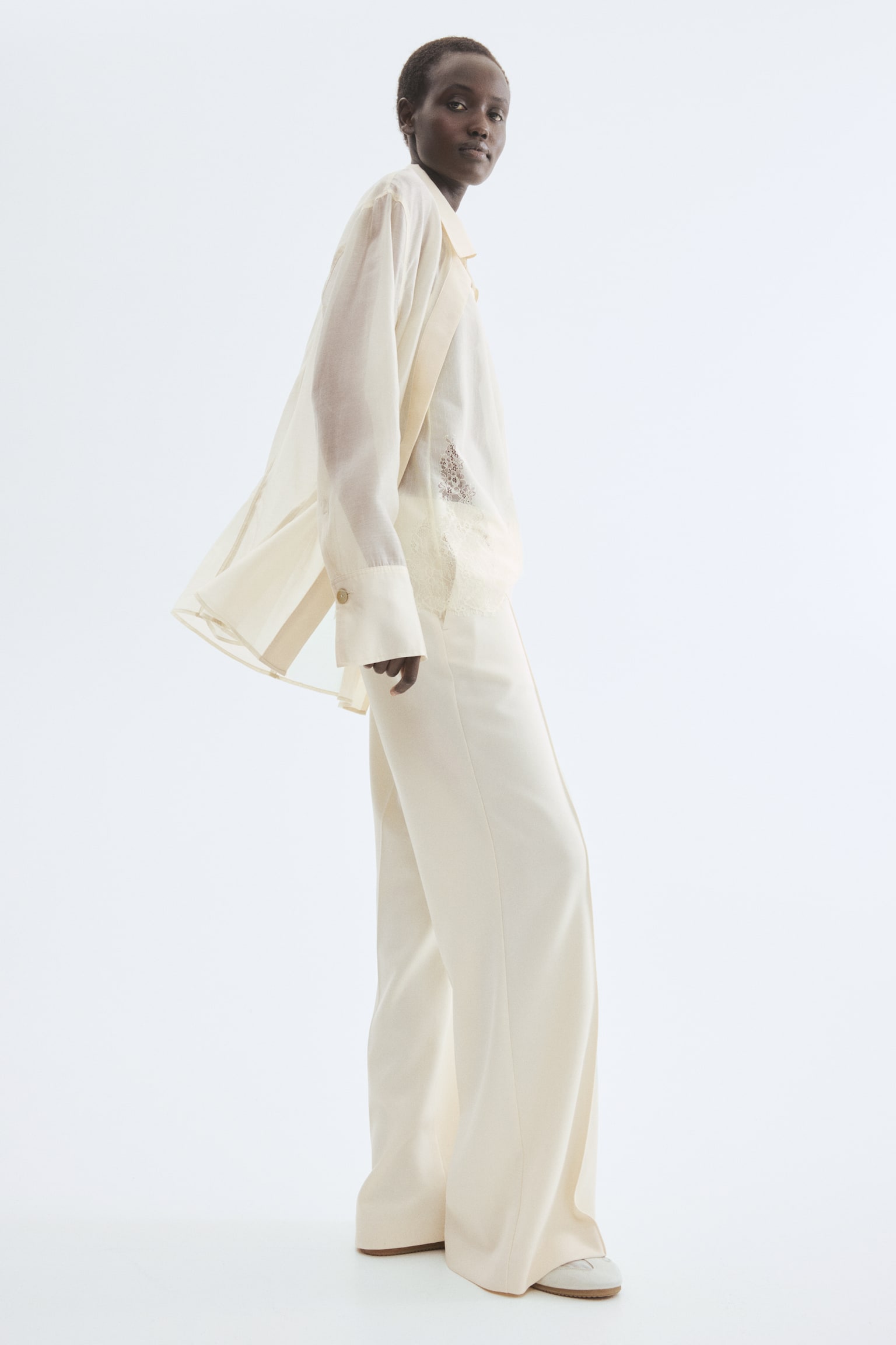 Flared belted trousers - Cream - 3