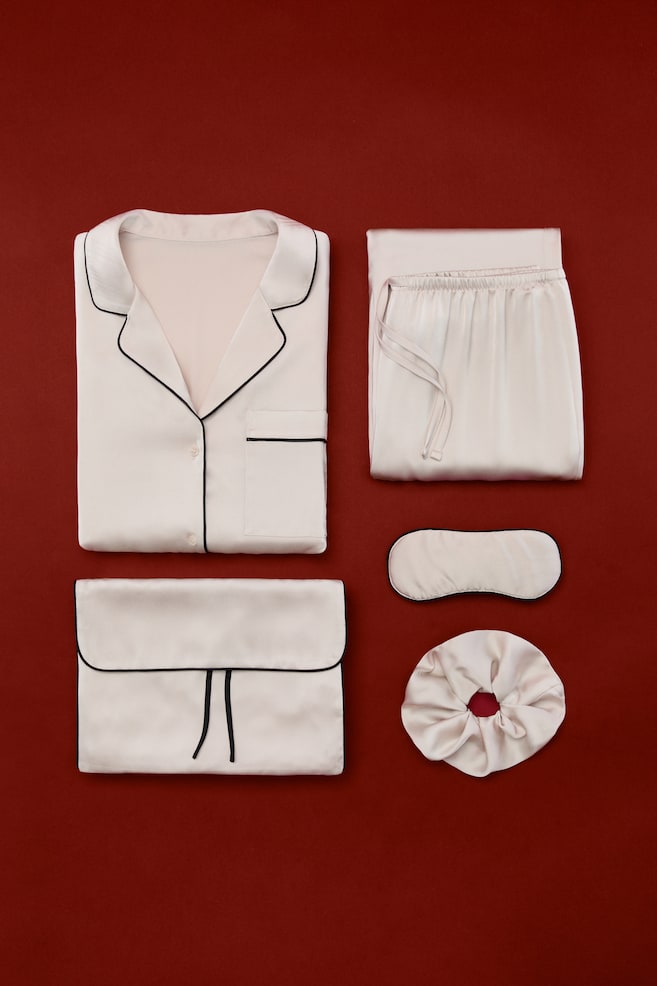 Satin pyjama gift set - Light beige - 2