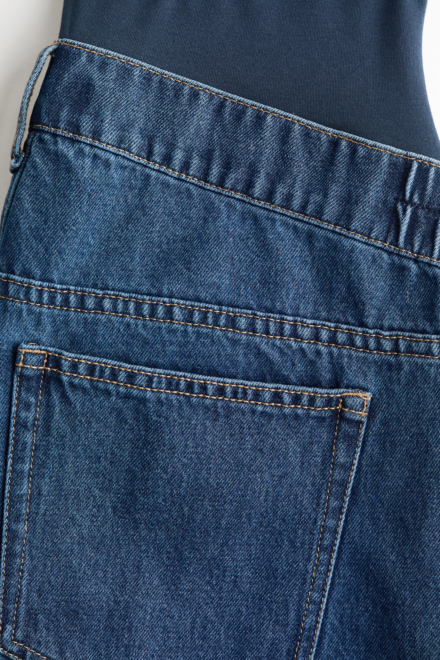 Женские шорты H&M Mama Denim Bermuda, цвет: Тёмный джинсовый синий — фото 2