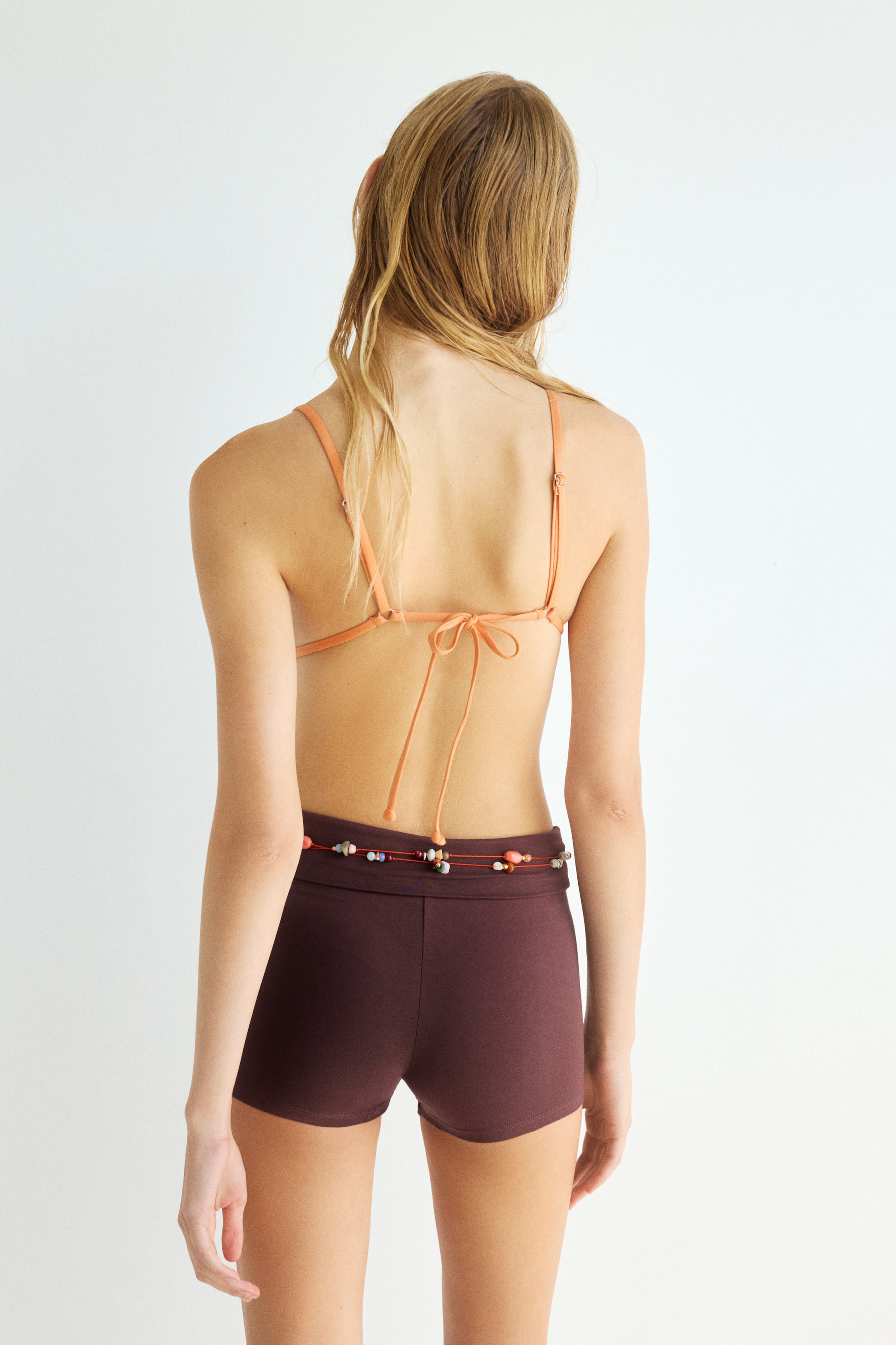 Женские брюки H&M Foldover-Waist Cotton Hot Pants — фото 4