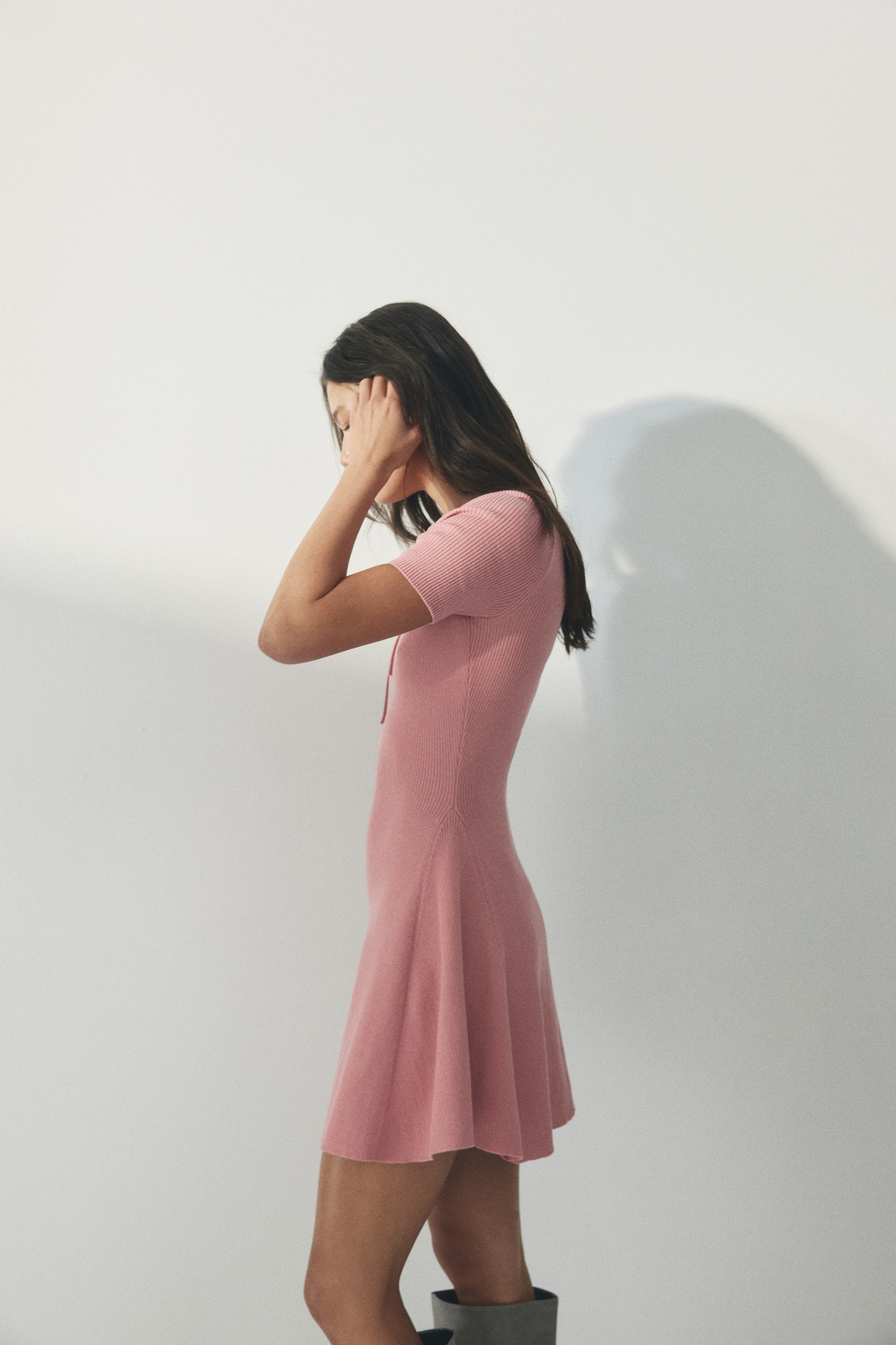 pink knitted dresses Deux par Deux - Knit Dress With Round Intarsia Flowers Light Pink