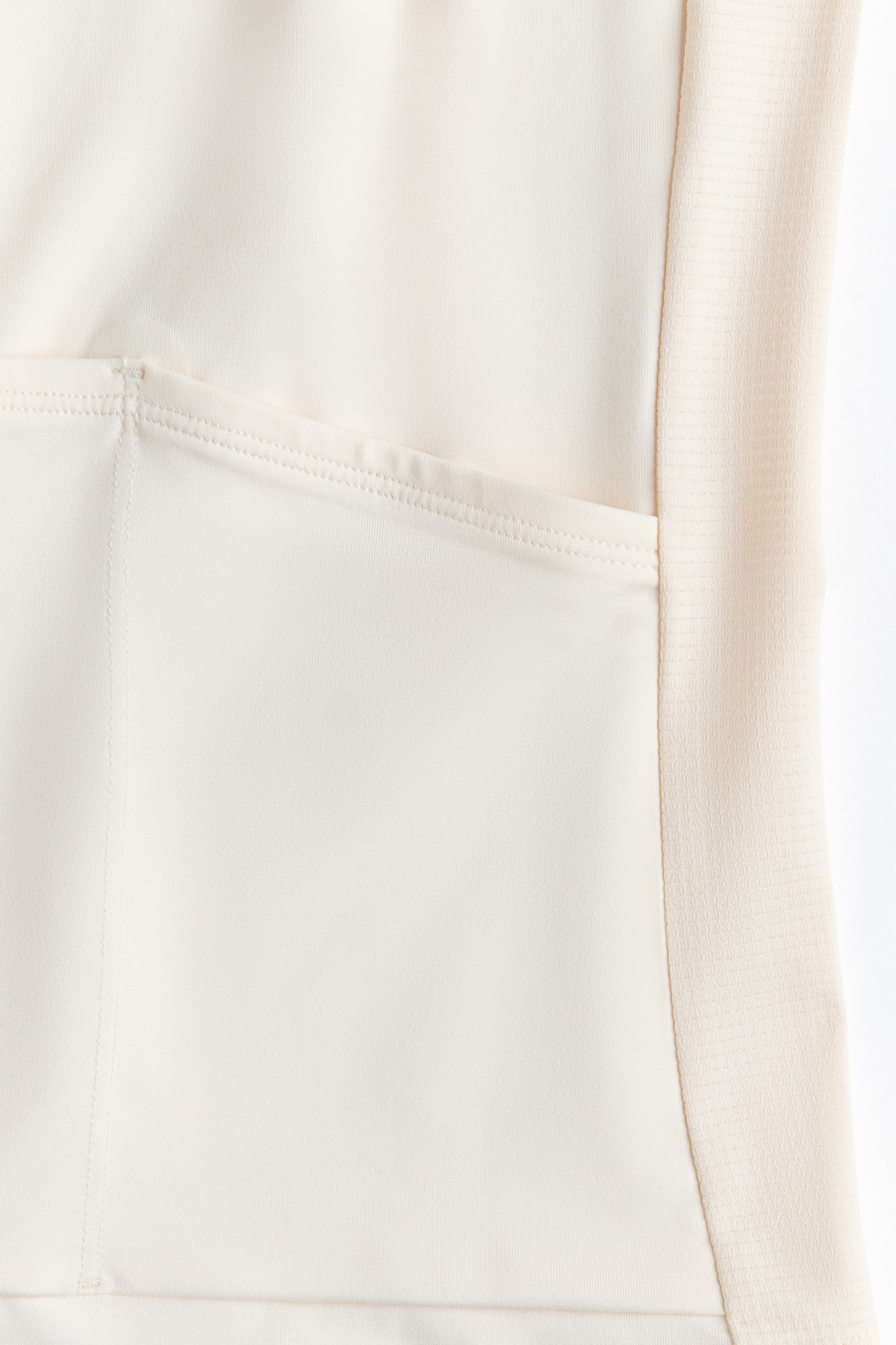Женская футболка H&M Cycling T-Shirt with DryMove™, цвет: Кремовый — фото 9