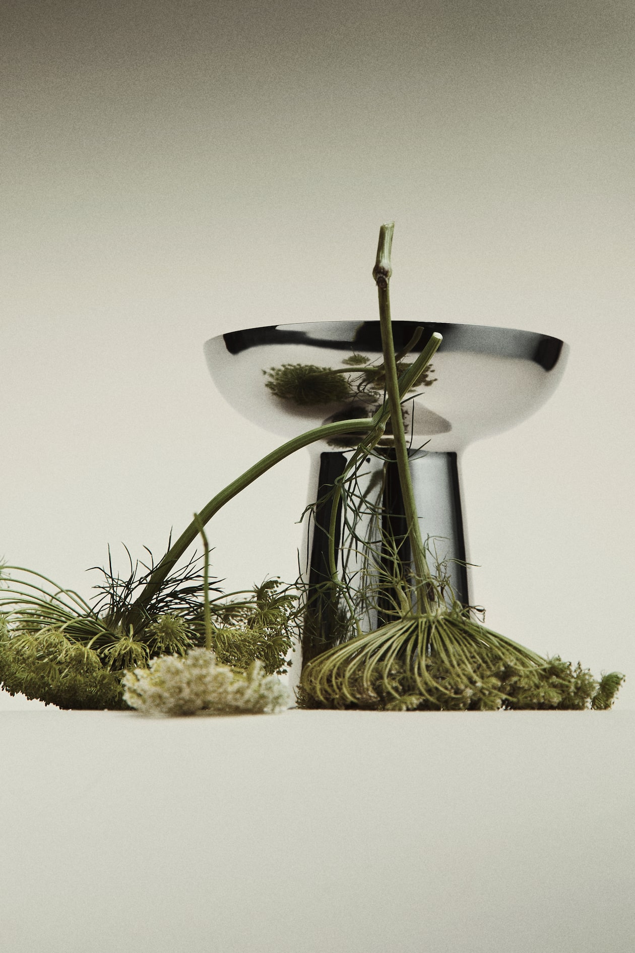 Silver-colored Metal Vase at H&M Home