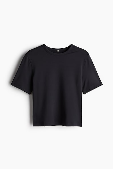 Cropped sports top in DryMove™ - Round neck - Short sleeve - Black ...