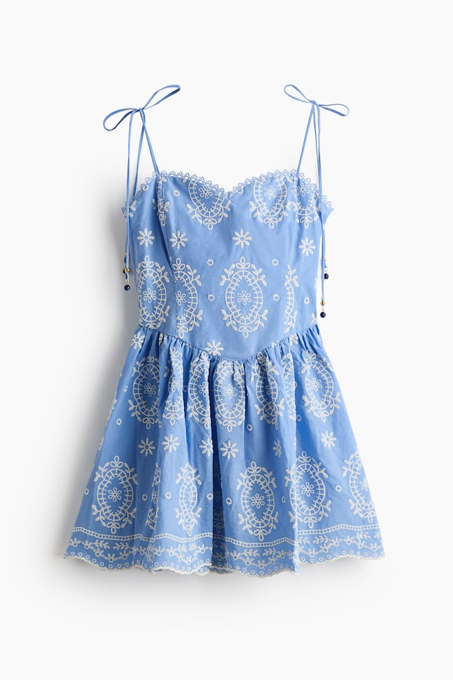 Vestido de tirantes con diseño bordado - Azul claro/Diseño - 1