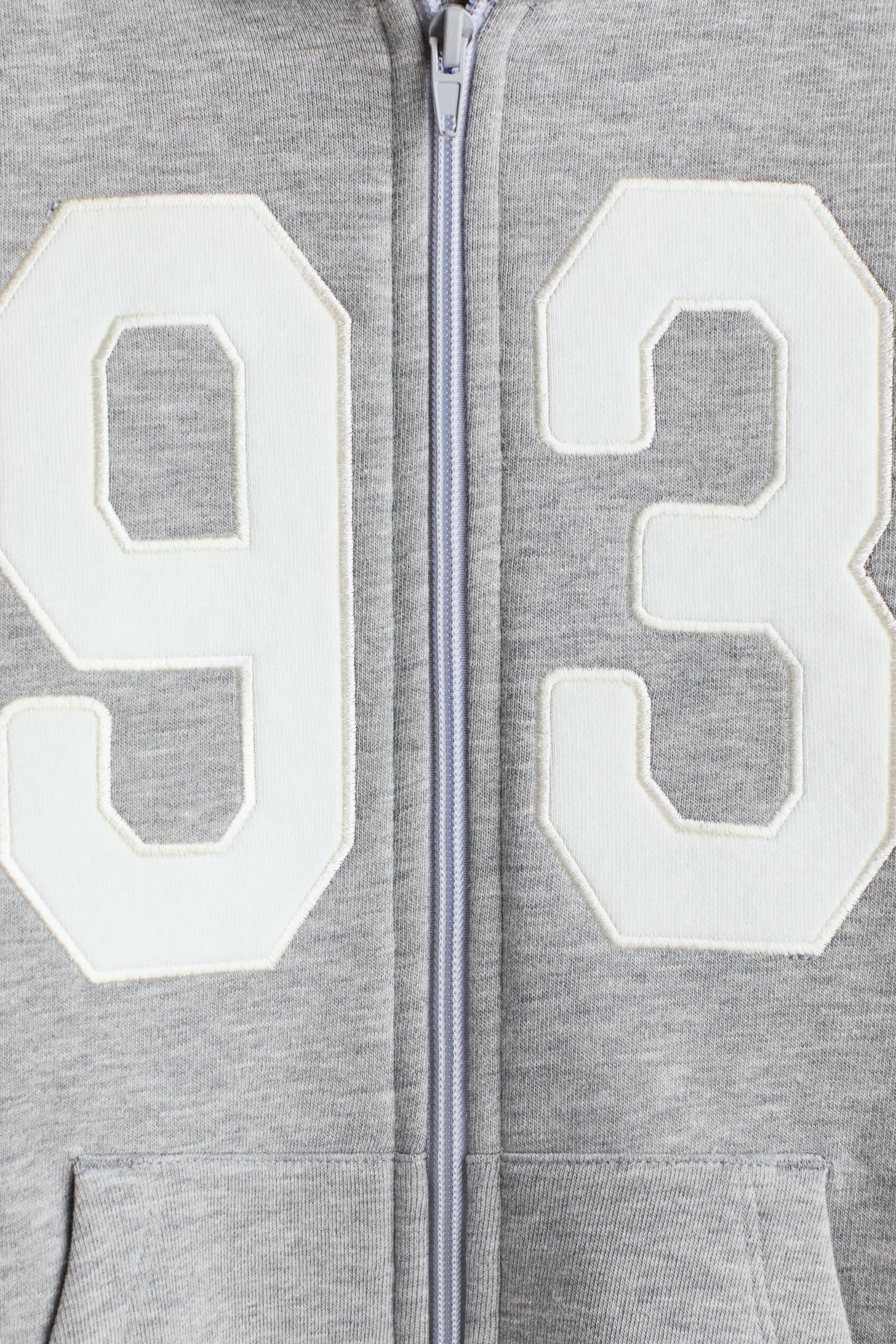 Voir une image plus grande: Kangourou à fermeture éclair avec motif brodé - Grey marl/93 - ENFANT | H&M CA 2