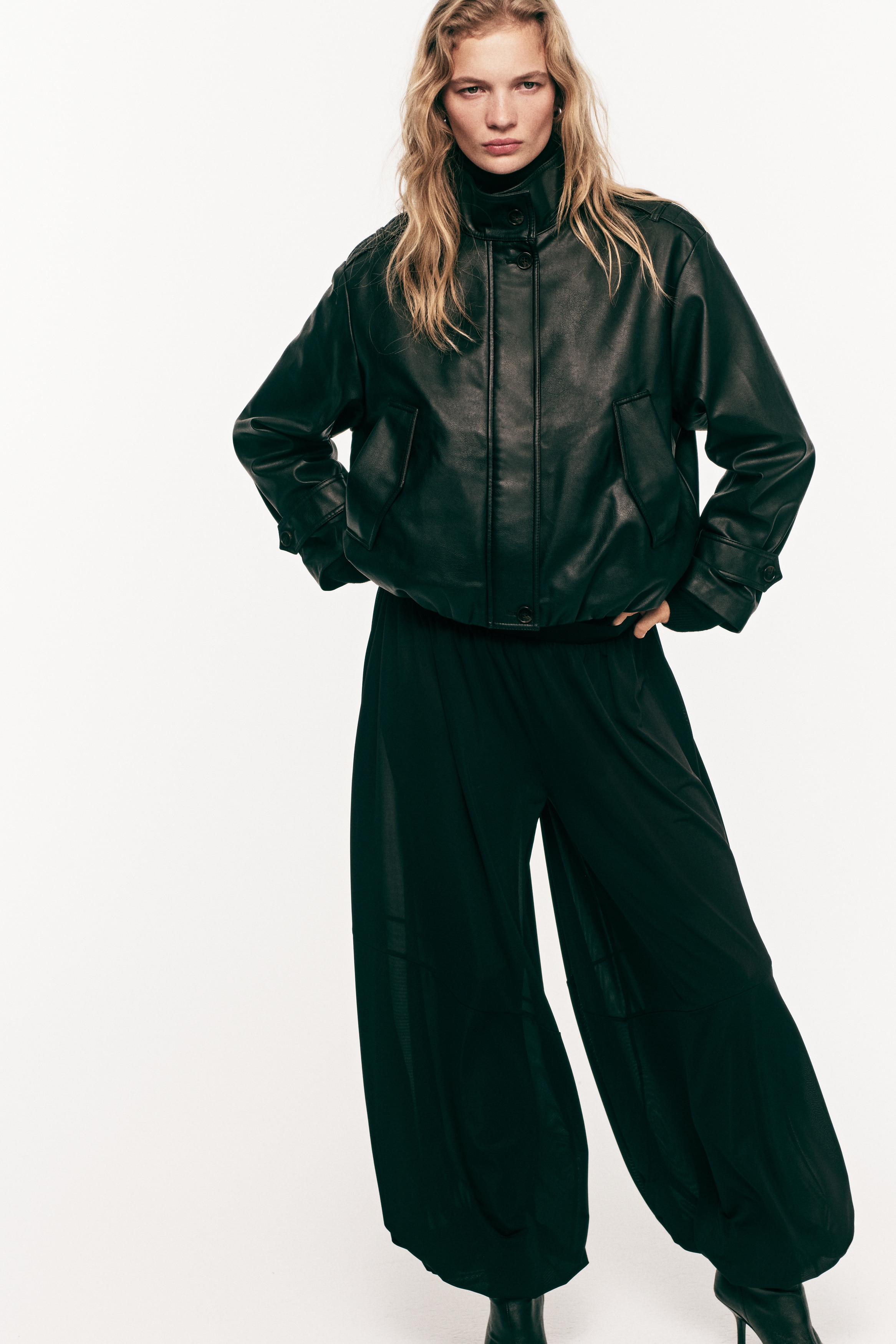 Pantalone s nogavicama balon kroja - Crna/Smeđa