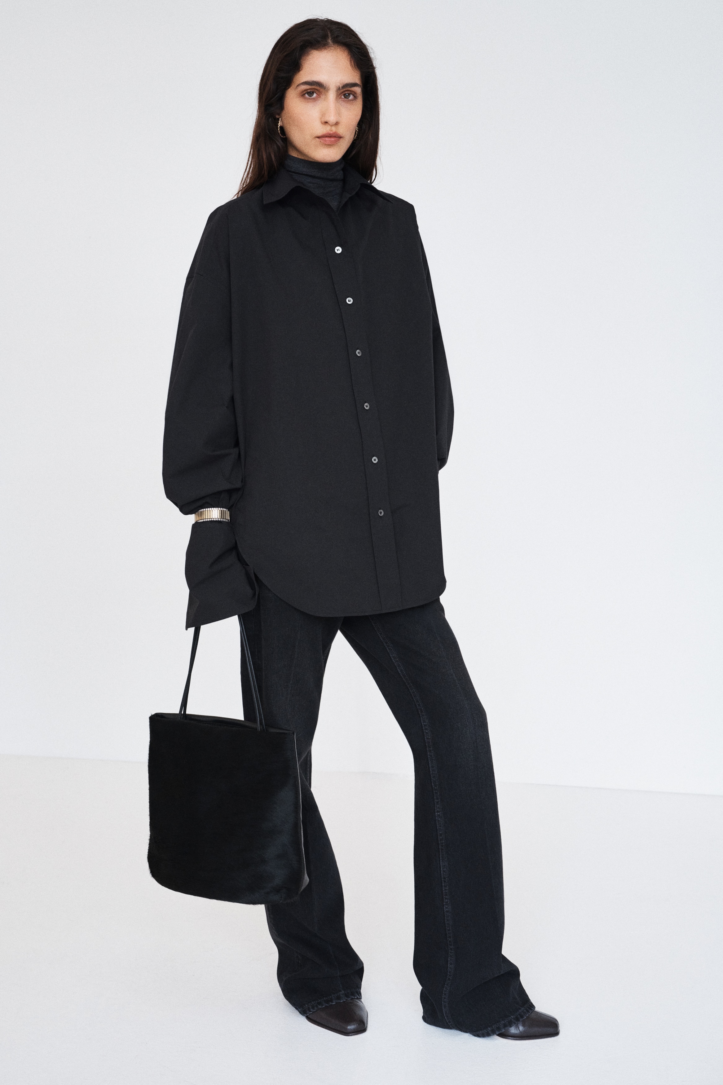 Oversized BaumwollbluseModell