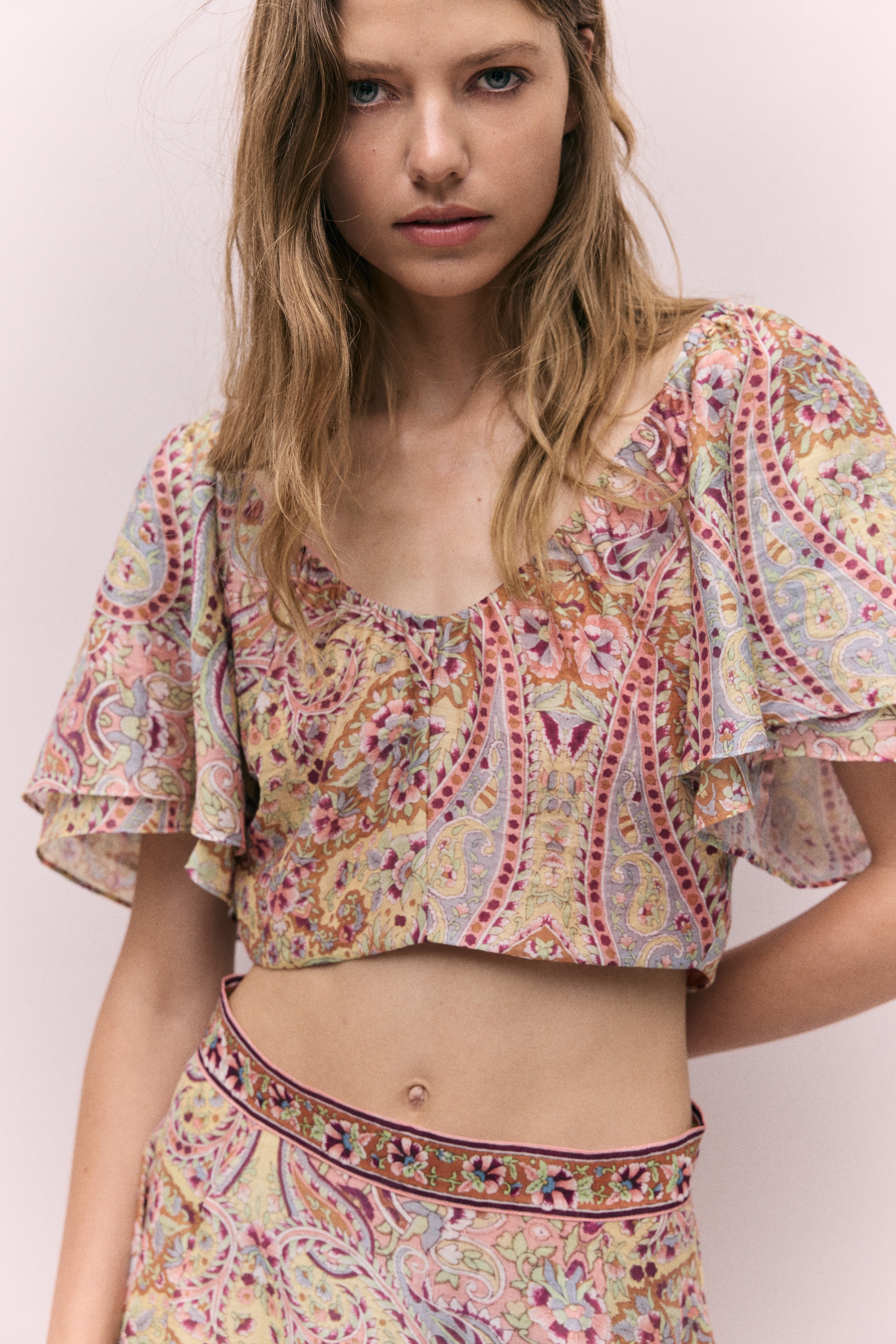 HYKE Linen cropped top ベスト CROPPE TOP HYKE ハイク Linen cropped top ベスト リネン - メルカリ