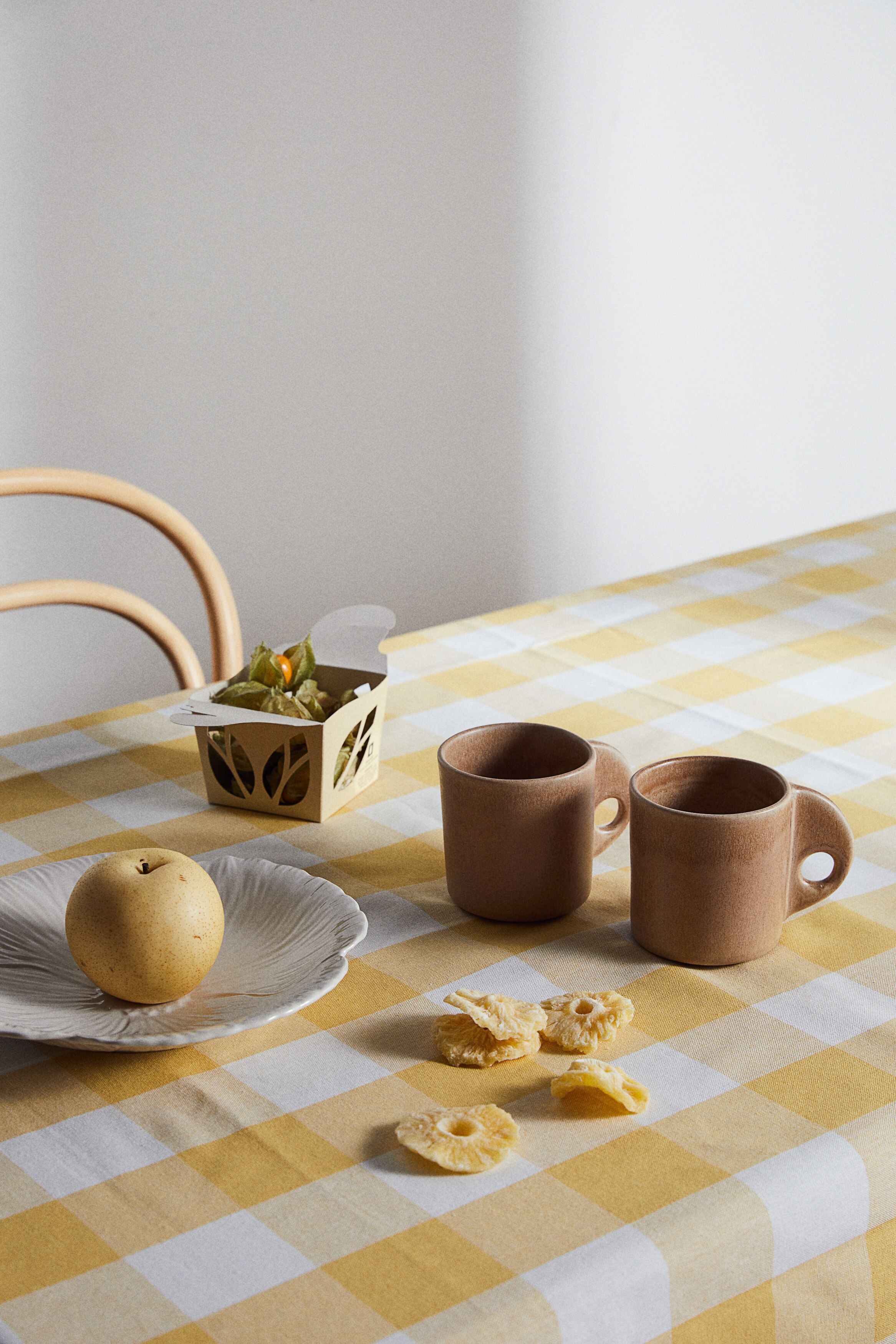 Хлопчатобумажная скатерть с рисунком от H-M 4790₽