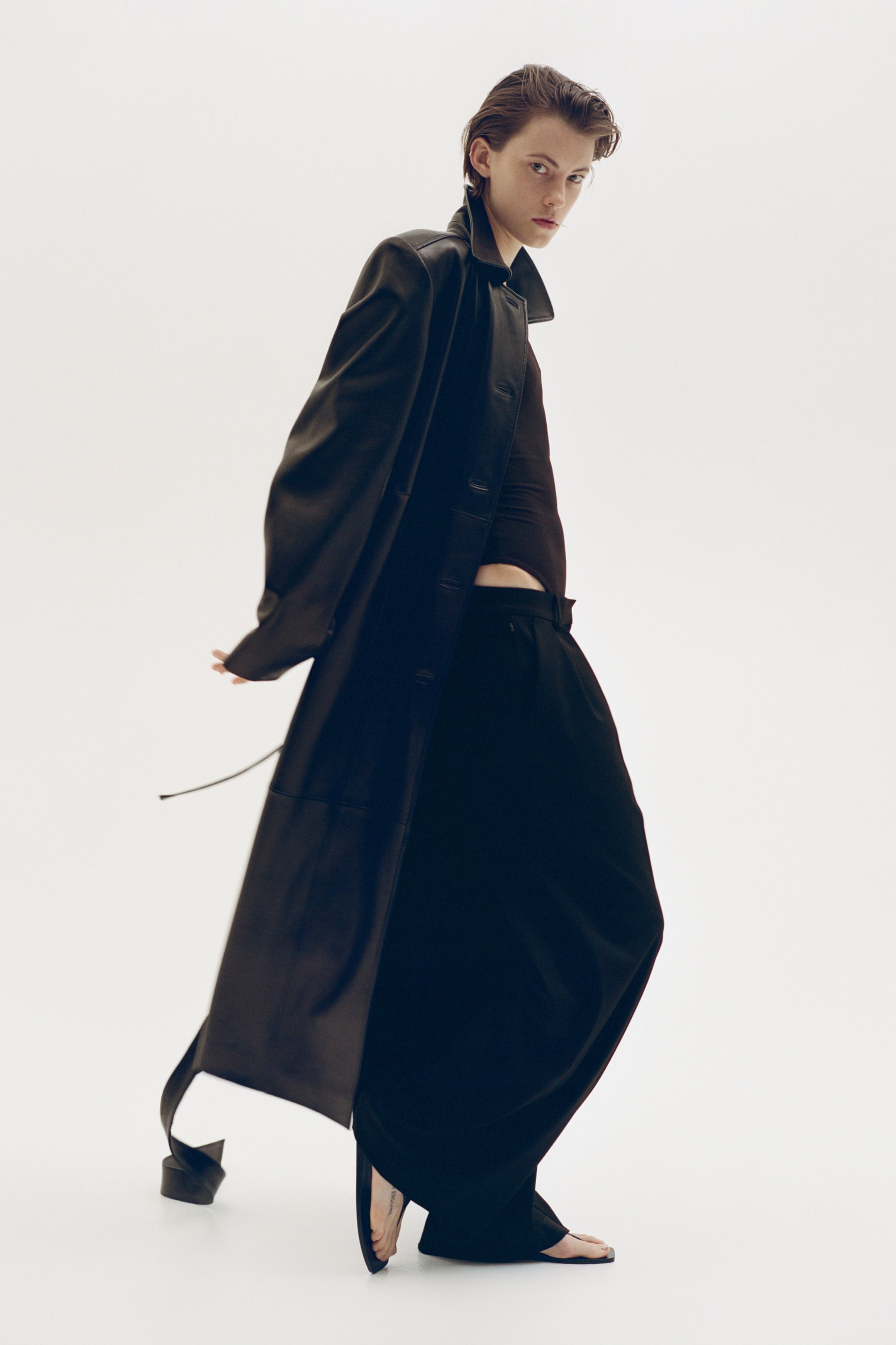 Voir une image plus grande: Pantalon large élastique dans tous les sens - Noir - Ladies | H&M CA 1
