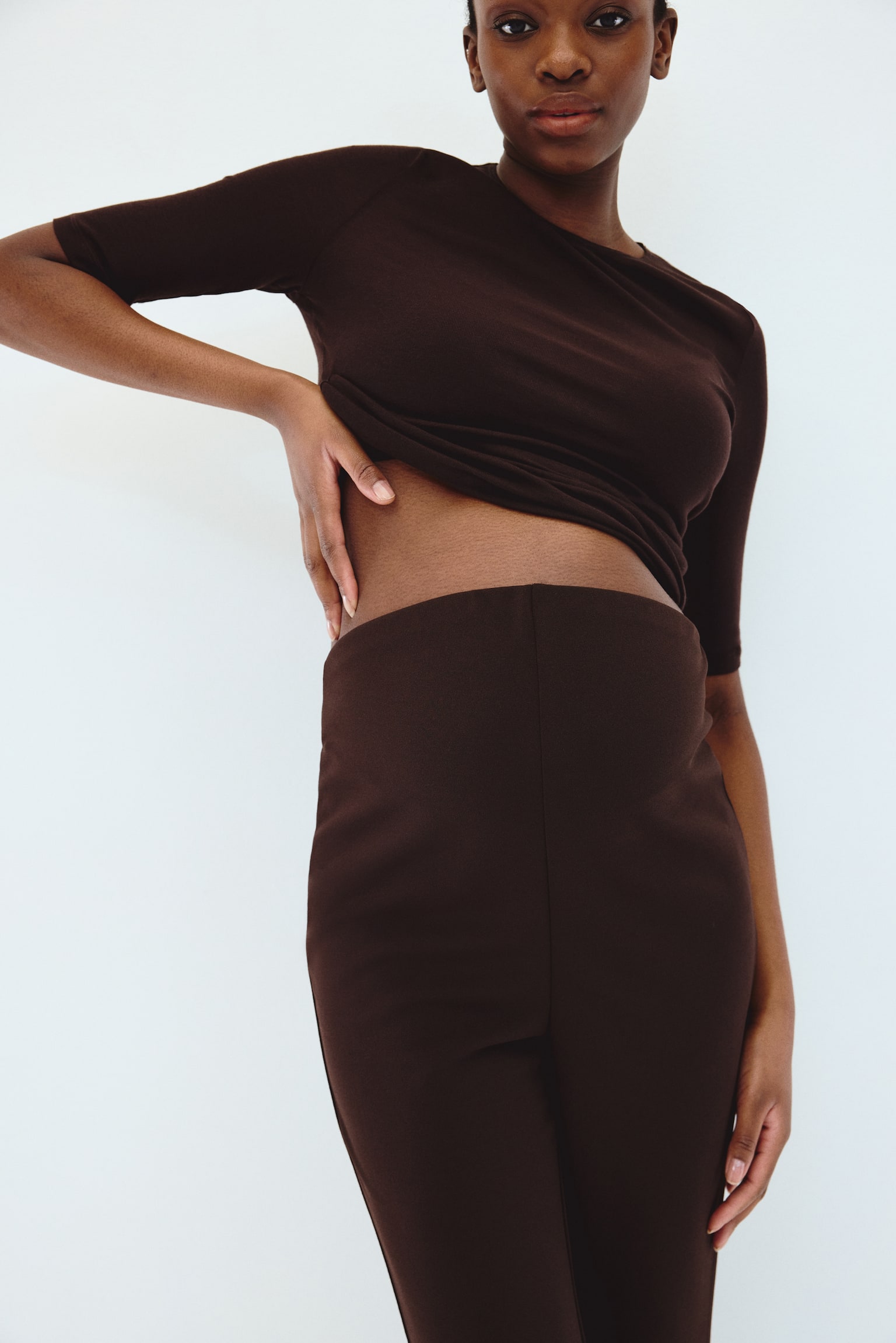 MAMA Flared legging van Punta di Roma-tricot - Donkerbruin/Zwart - 6