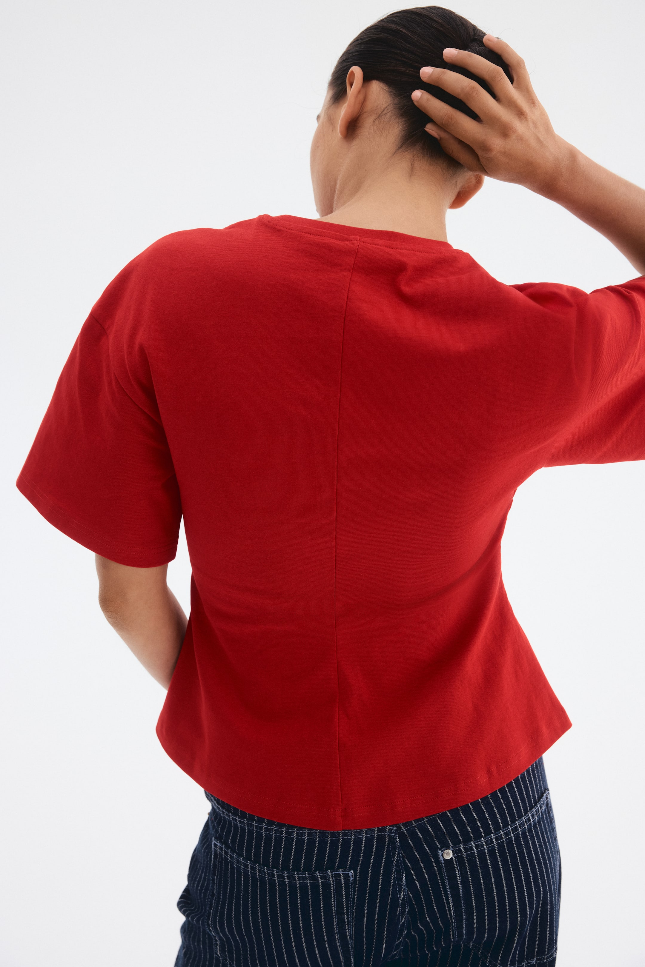 Zobrazit větší obrázek: Tričko s projmutým pasem - Červená - ŽENY | H&M CZ 3