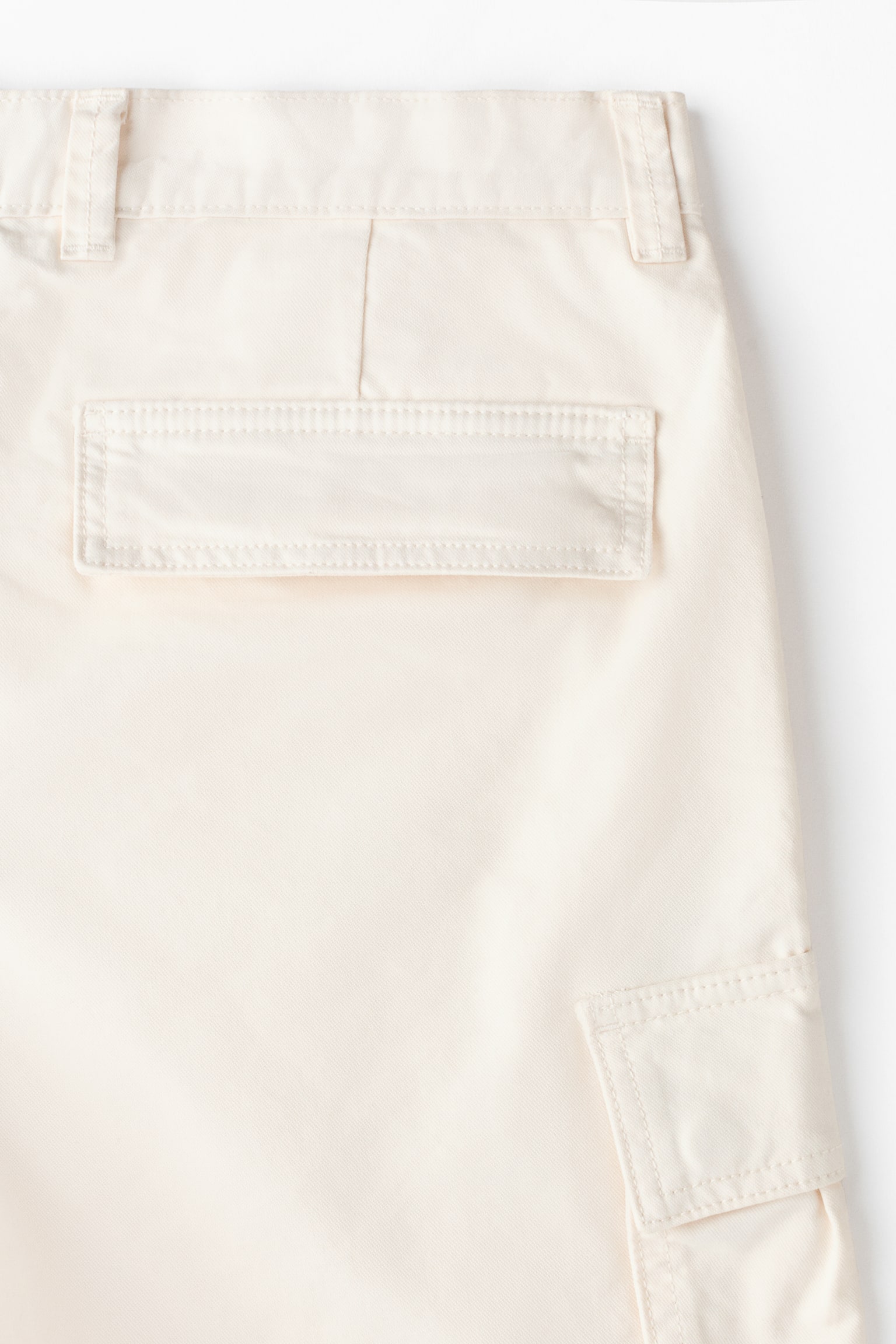 Relaxed Fit Cargo shorts - 4