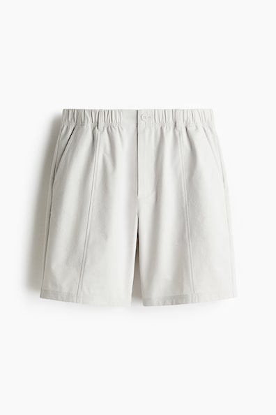 ルーズフィットショートパンツ