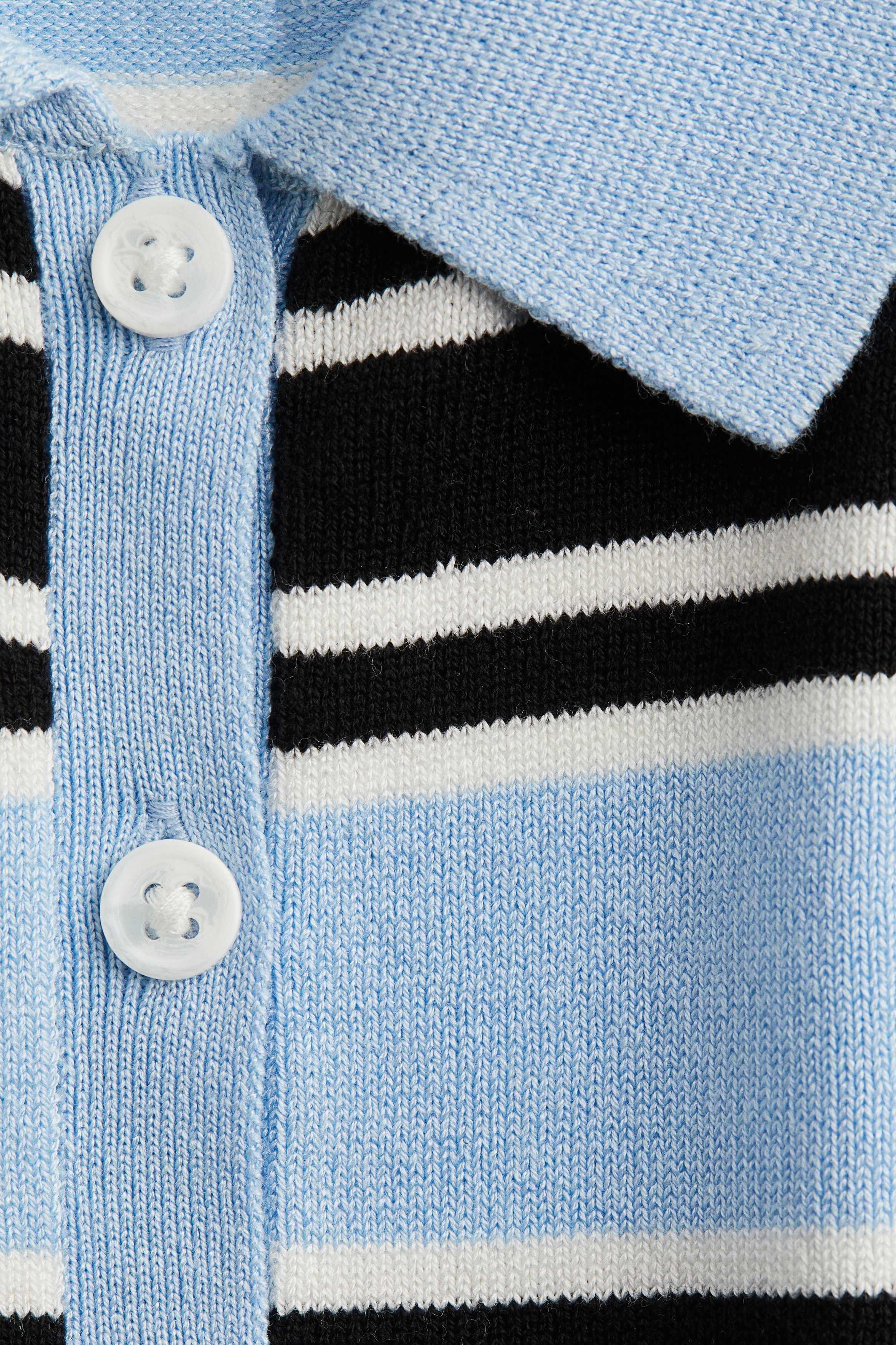 Short-sleeved cardigan
