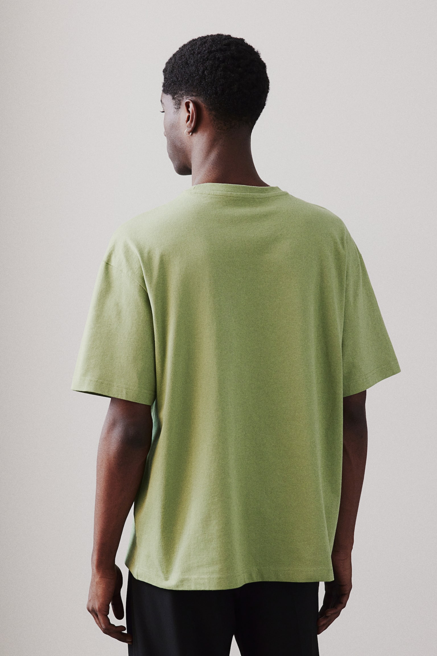 Loose Fit Tee - Green/Brown/Light beige/Pink/Black/Navy blue/White/Red/Khaki green/Dark green/Light blue - 4