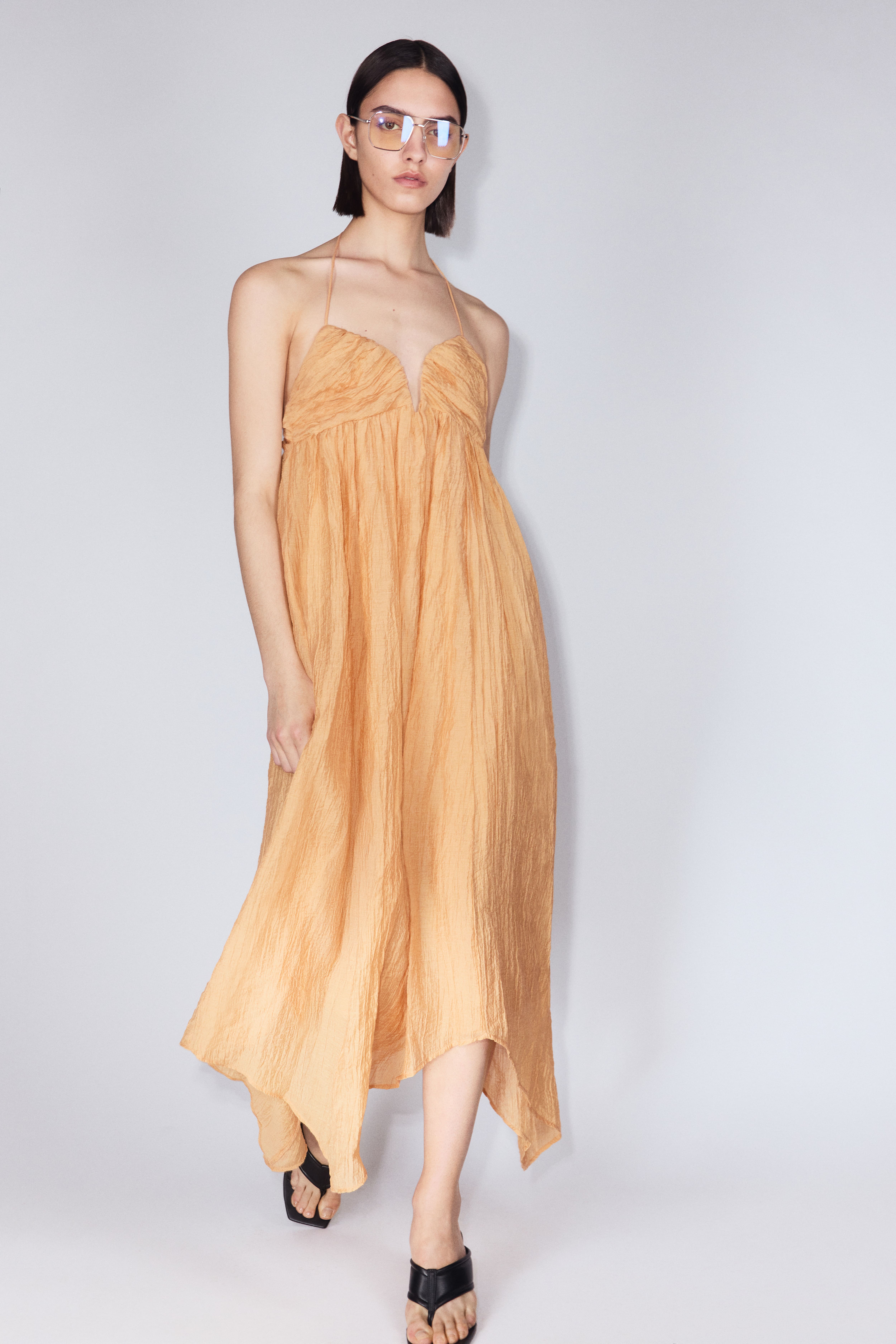 Sweetheart-Neck Halterneck Dress