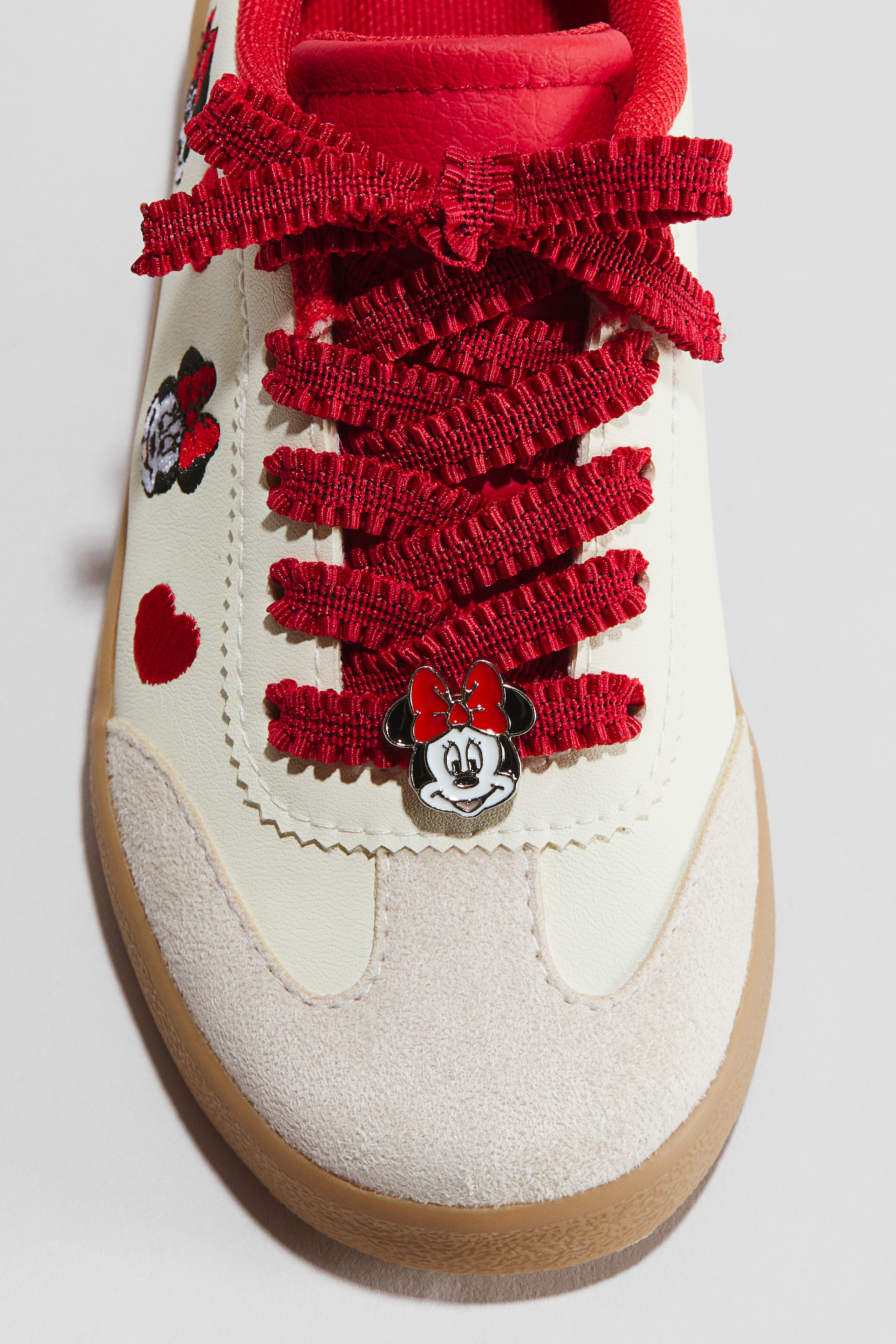 Motif-Detail Sneakers