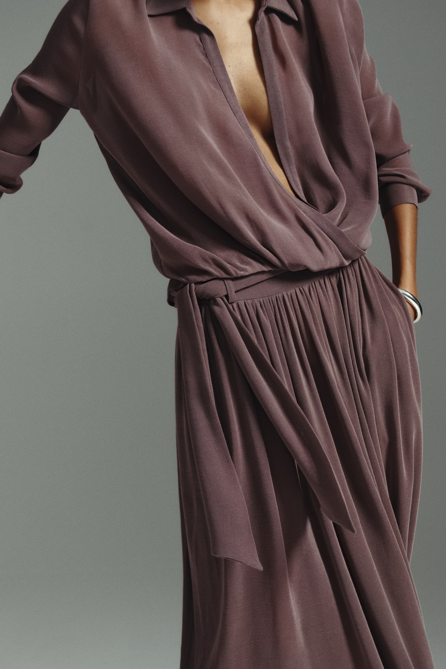 Weite Hose mit Bindegürtel - Dunkles Mauve - 6