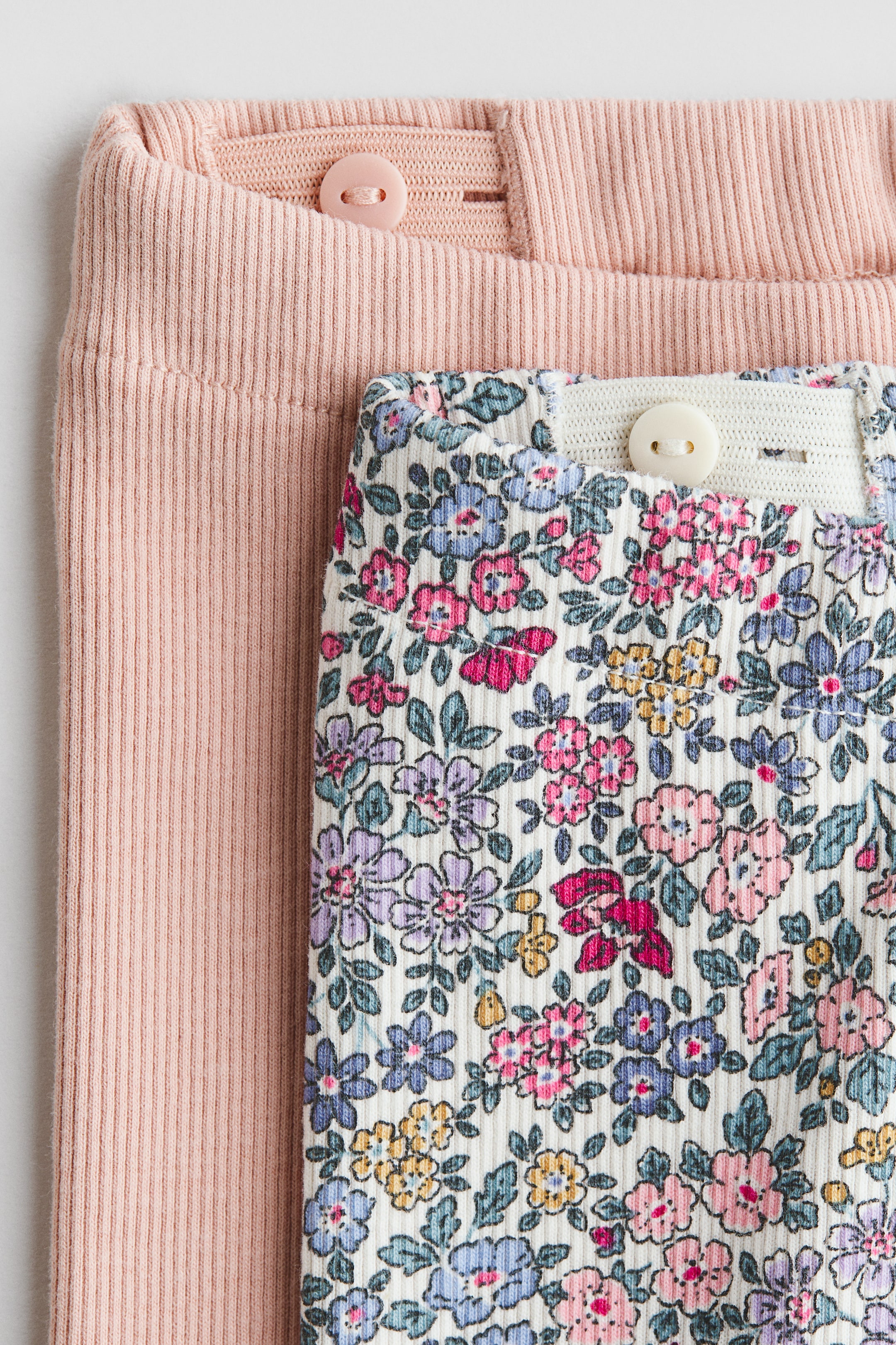 Büyük resmi görüntüle: 2'li Pamuklu ve Ribanalı Tayt - Light dusty pink/Floral - ÇOCUK | H&M TR 2