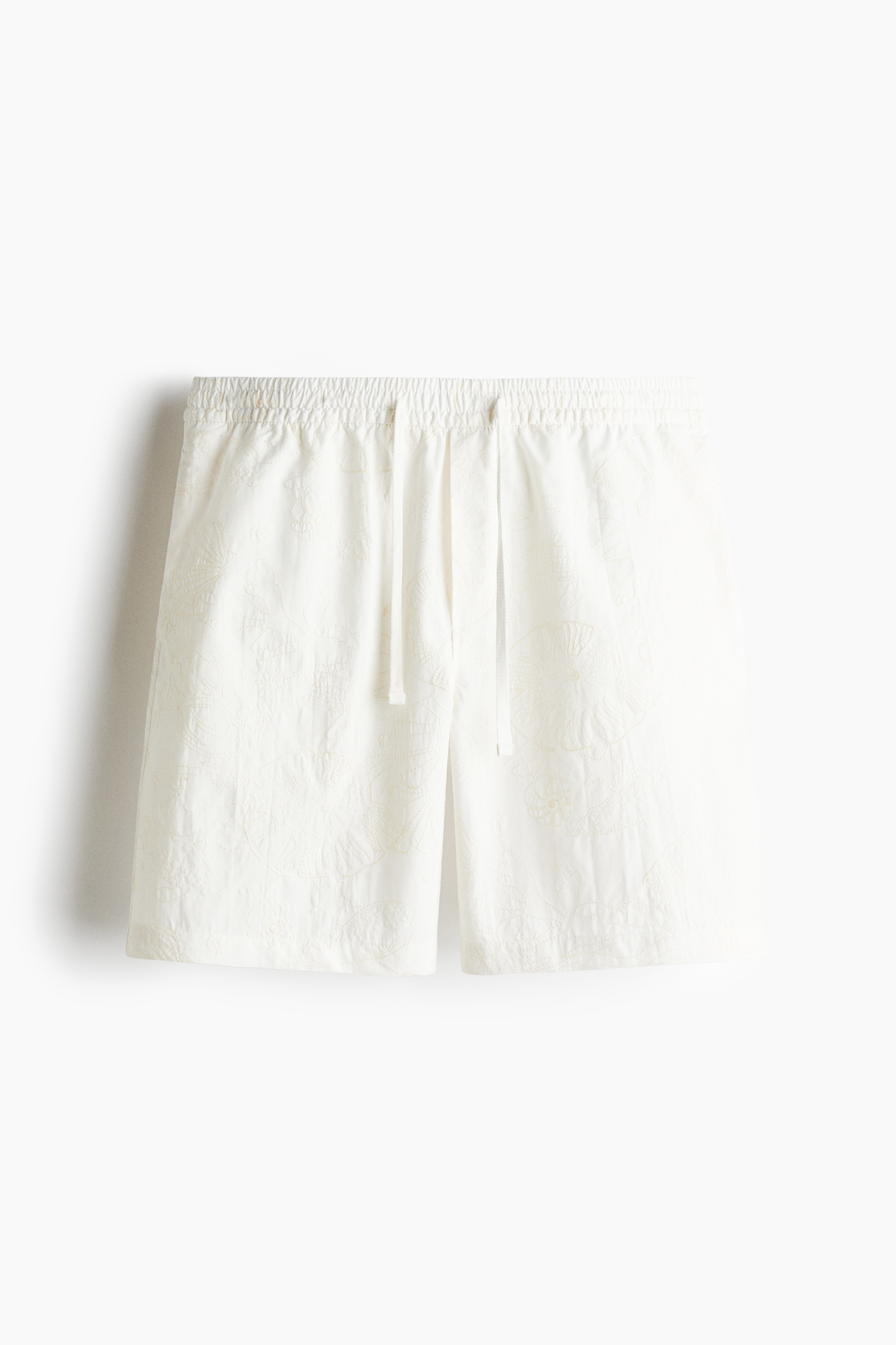 Relaxed Fit Embroidered shorts - Cream/Seashells