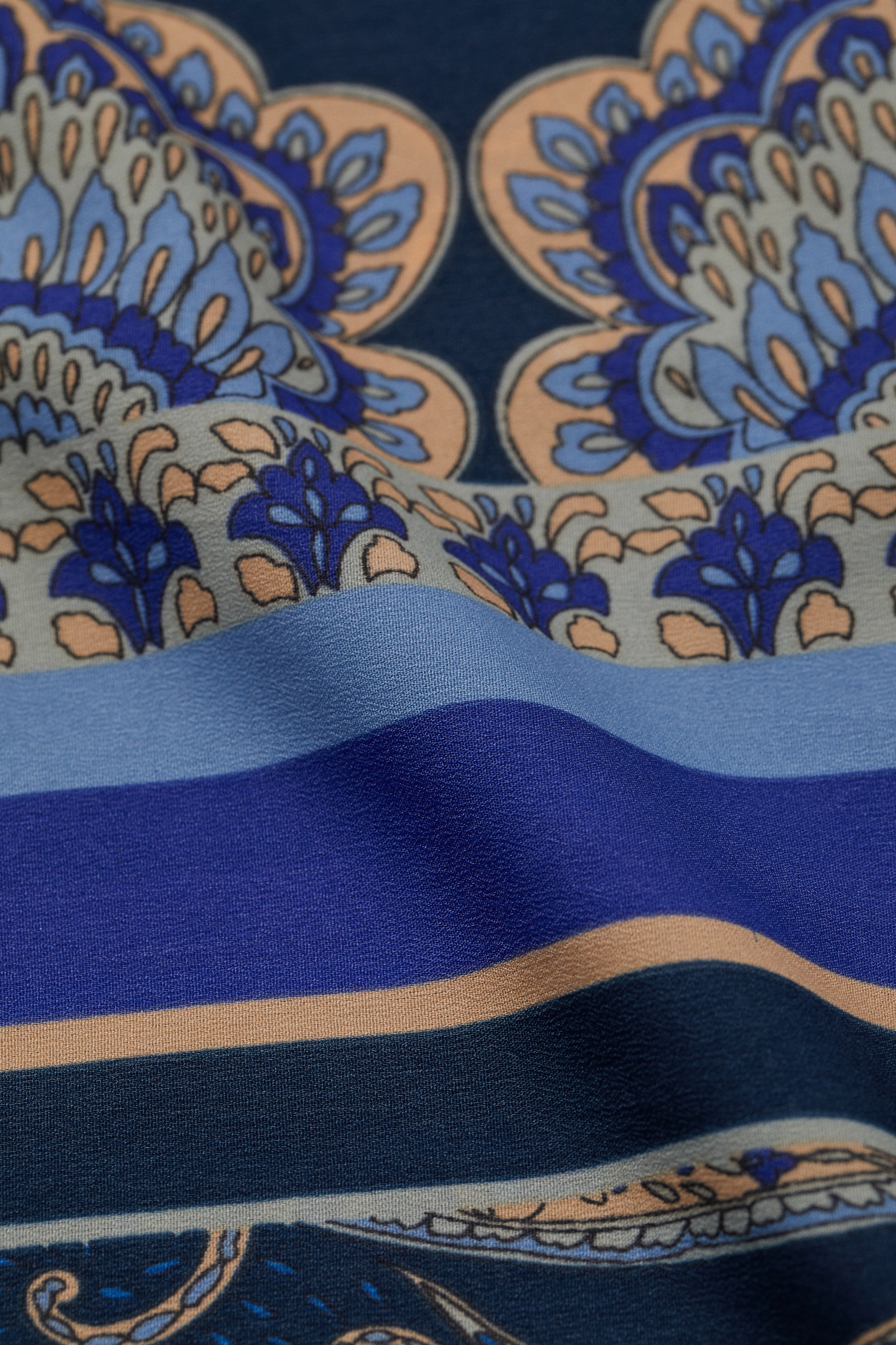 Nagyobb kép megtekintése: Mintás sál - Sötétkék/törökmintás - NŐI | H&M HU 3