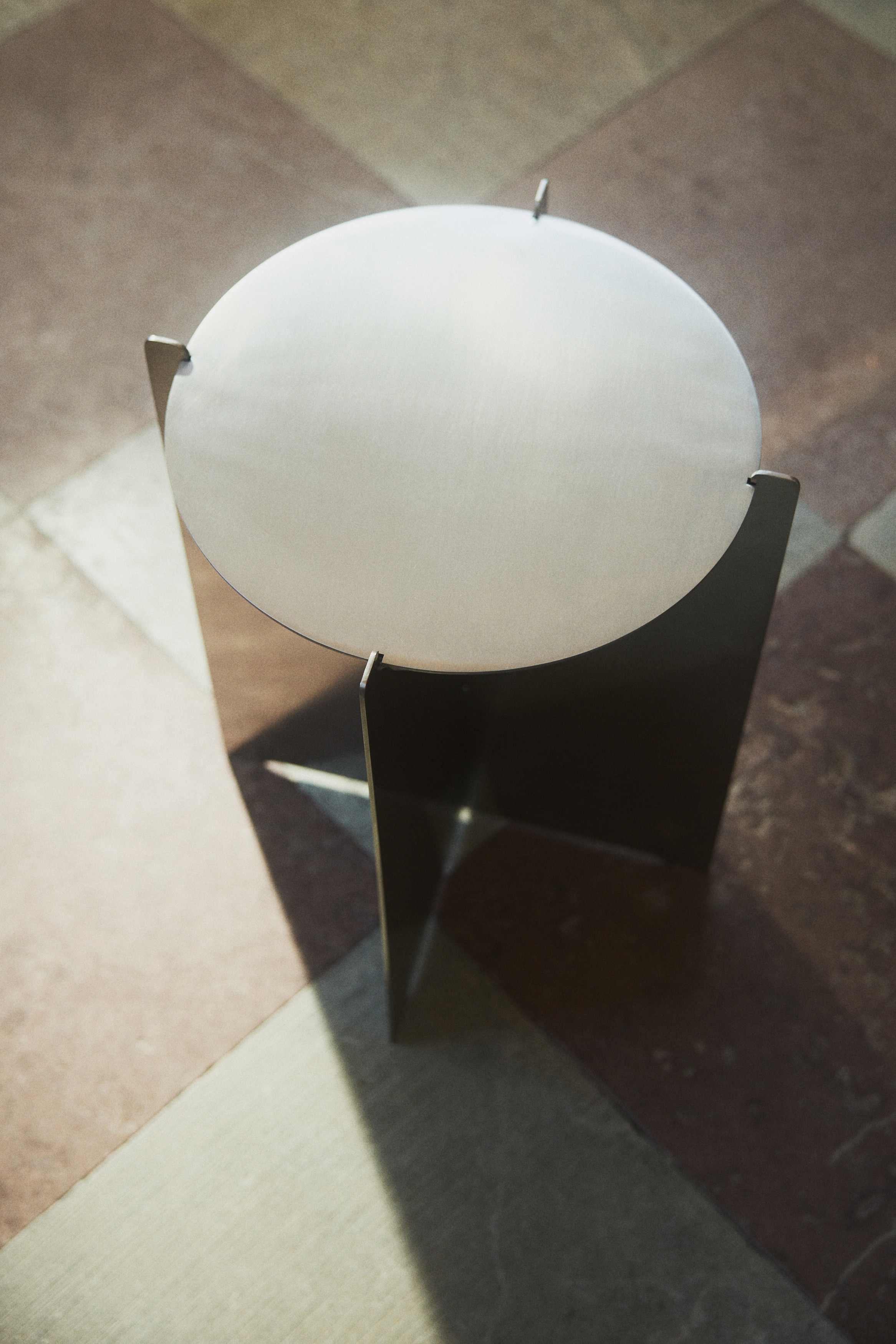 Stainless steel side table - Silver-coloured/Black/White