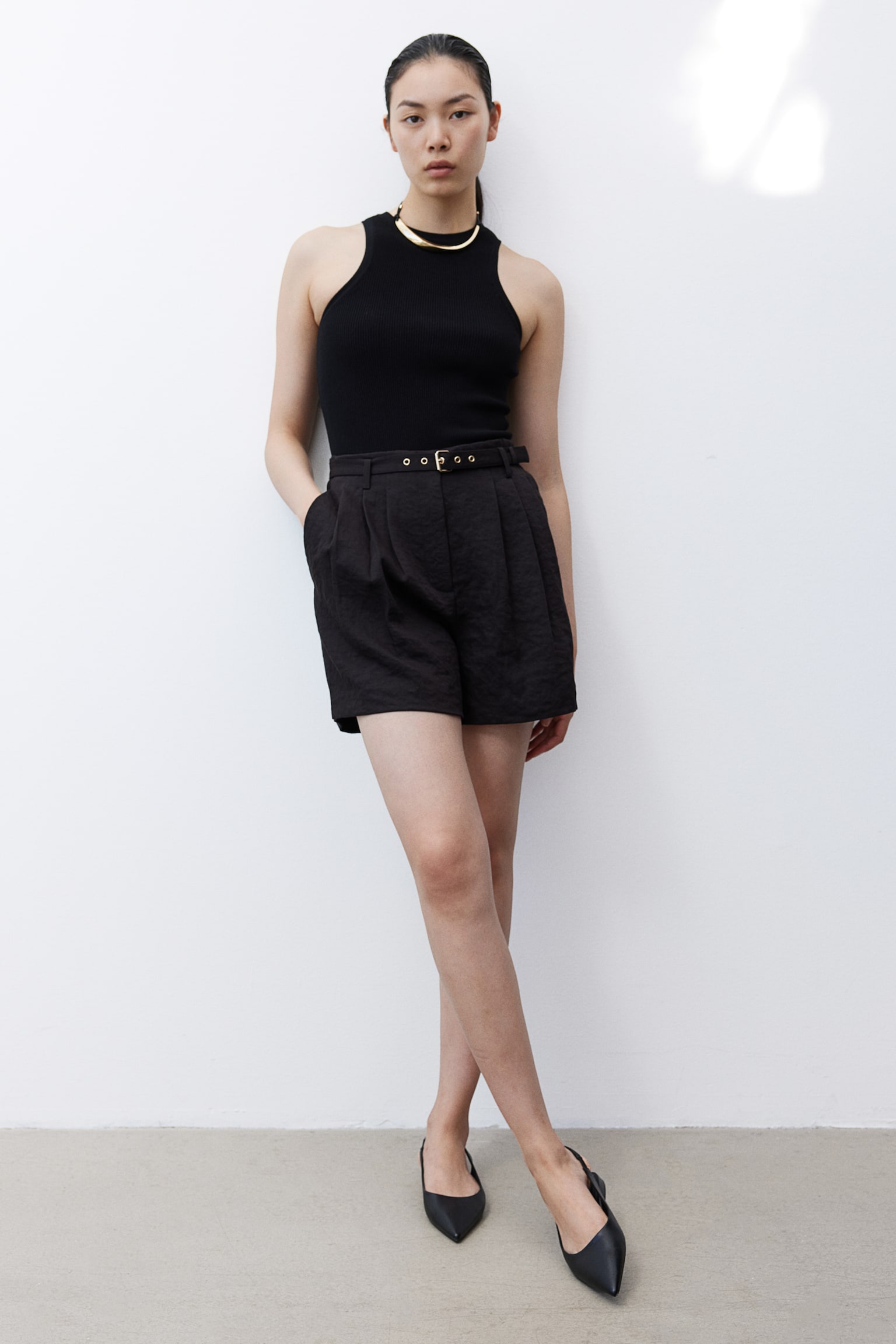 Belted paper bag shorts - Black/Greige - 1