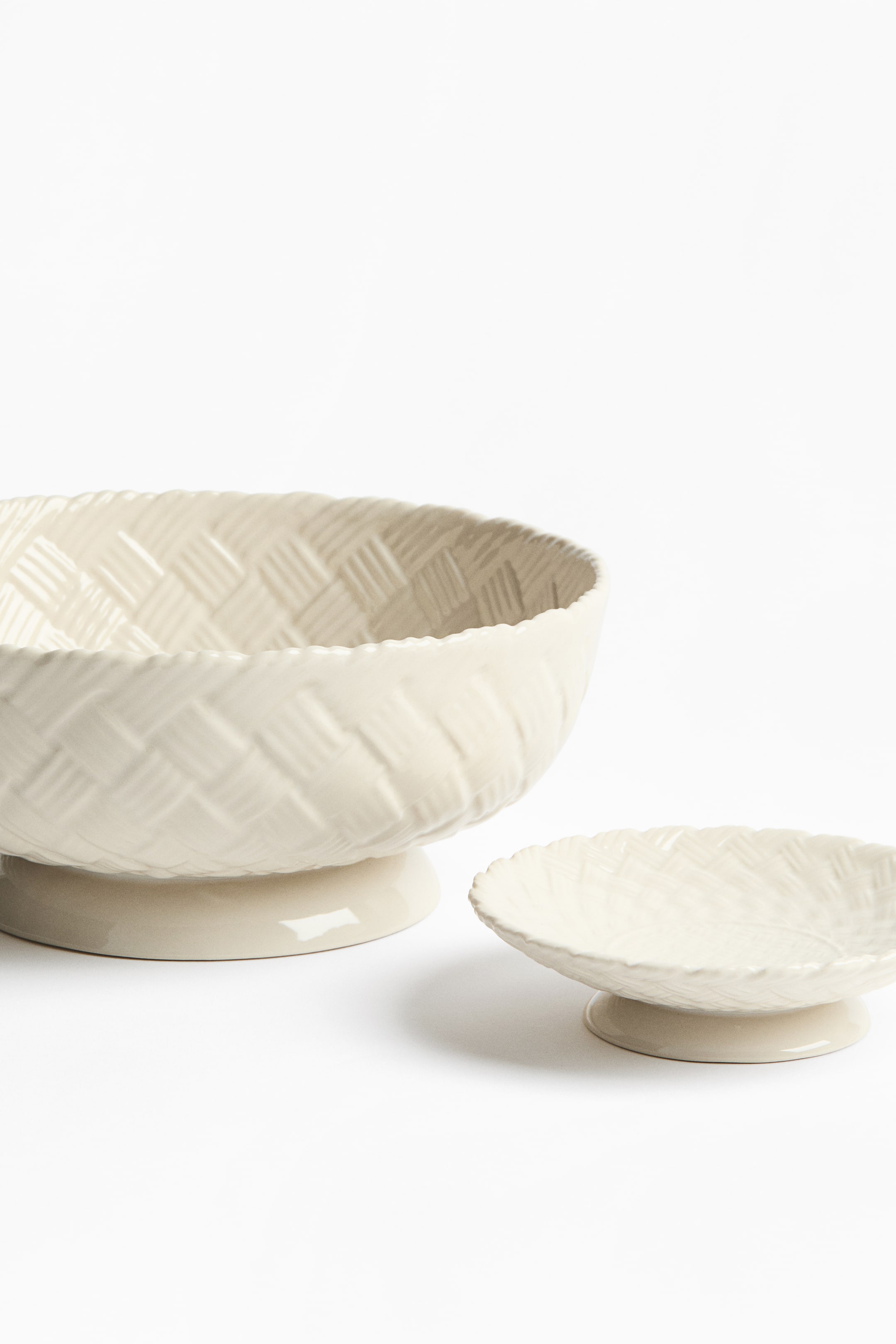 Large Braided-Look Stoneware Bowl