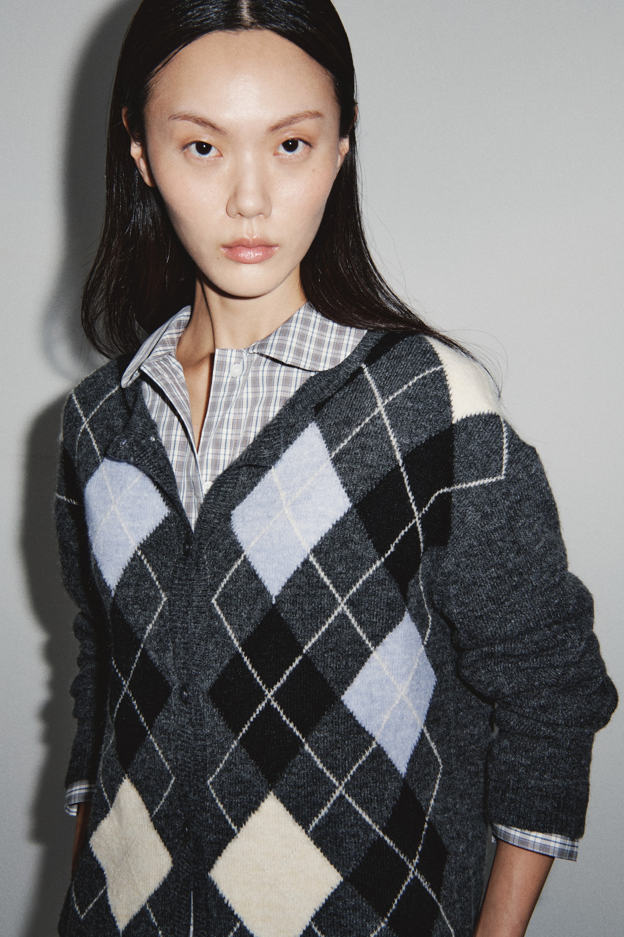 이미지 확대 보기: 자카드 니트 가디건 - 다크 그레이 멜란지/아가일 패턴 - 여성 | H&M KR 1