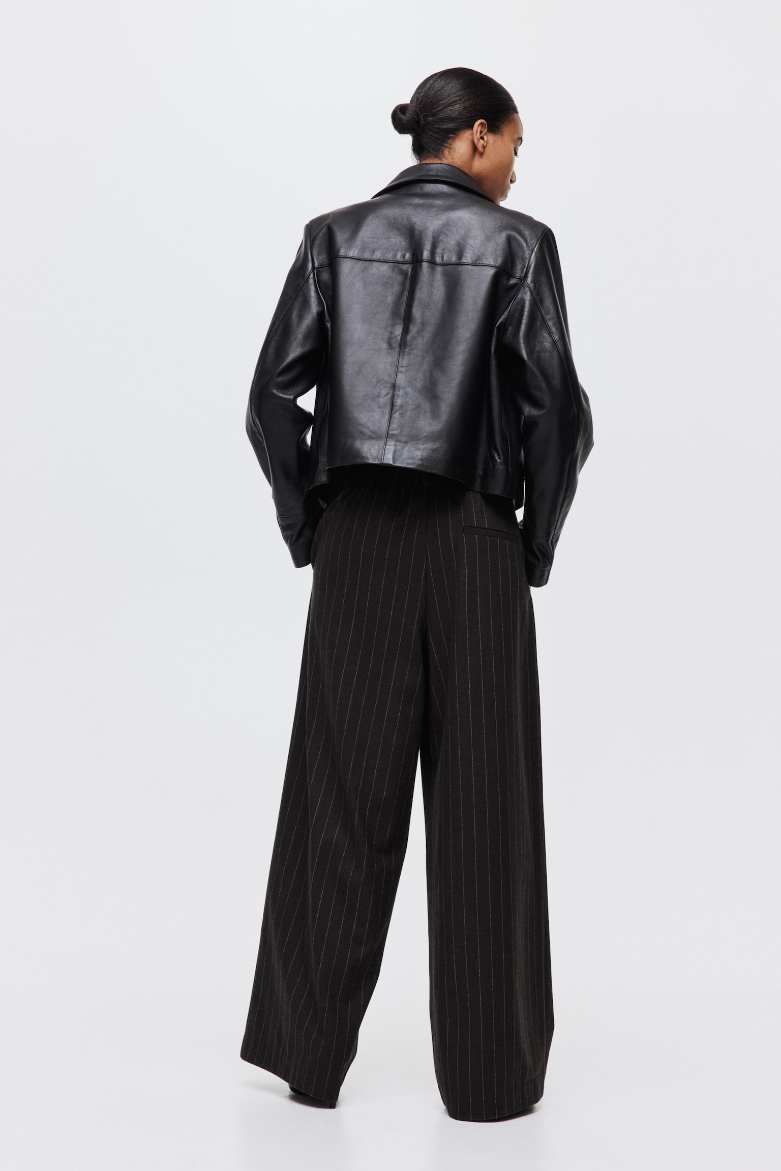 Wide pull-on trousers - Dark brown/Pinstriped/Beige/Dark grey - 3