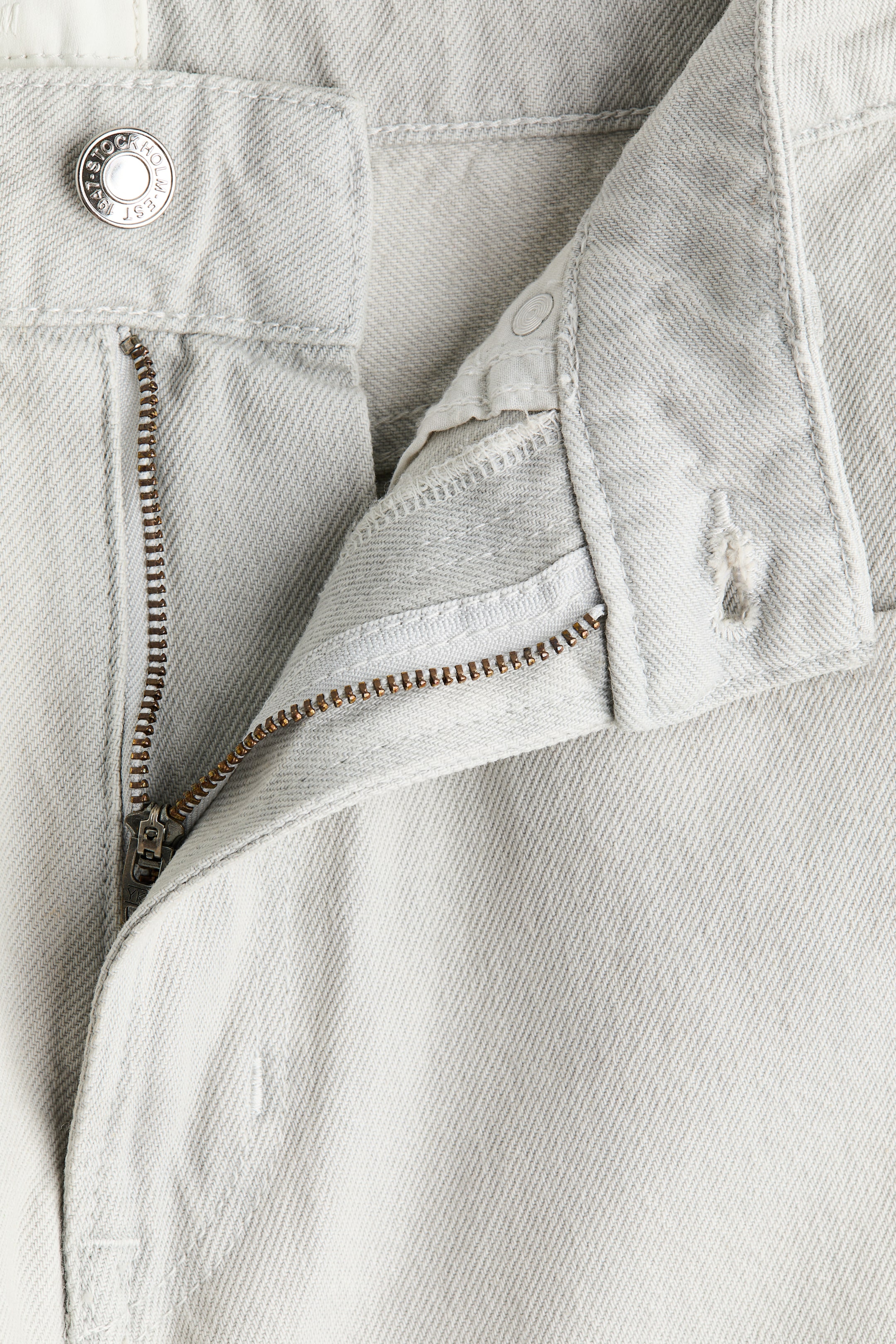 Jean taille classique jambes tonneau à la cheville