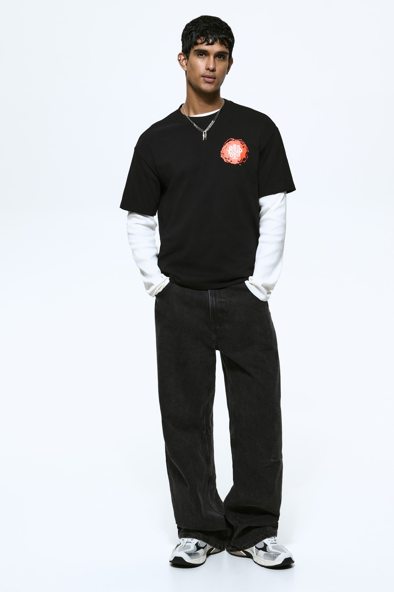 Loose Fit Printed T-shirt - Black/Lollapalooza India/Orange/Lollapalooza India/Purple/Lollapalooza - 1