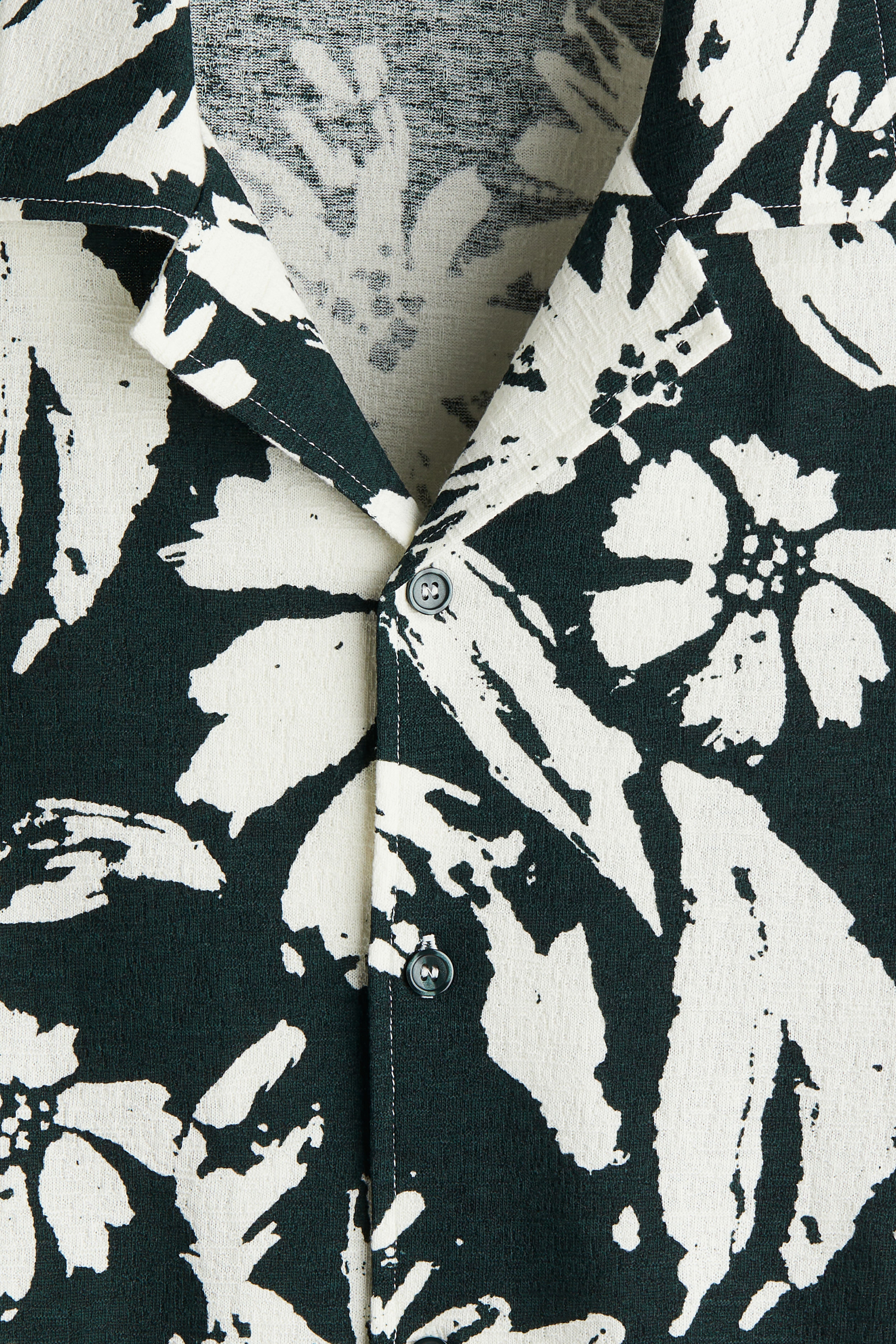 Regular-Fit Jacquard Resort Shirt