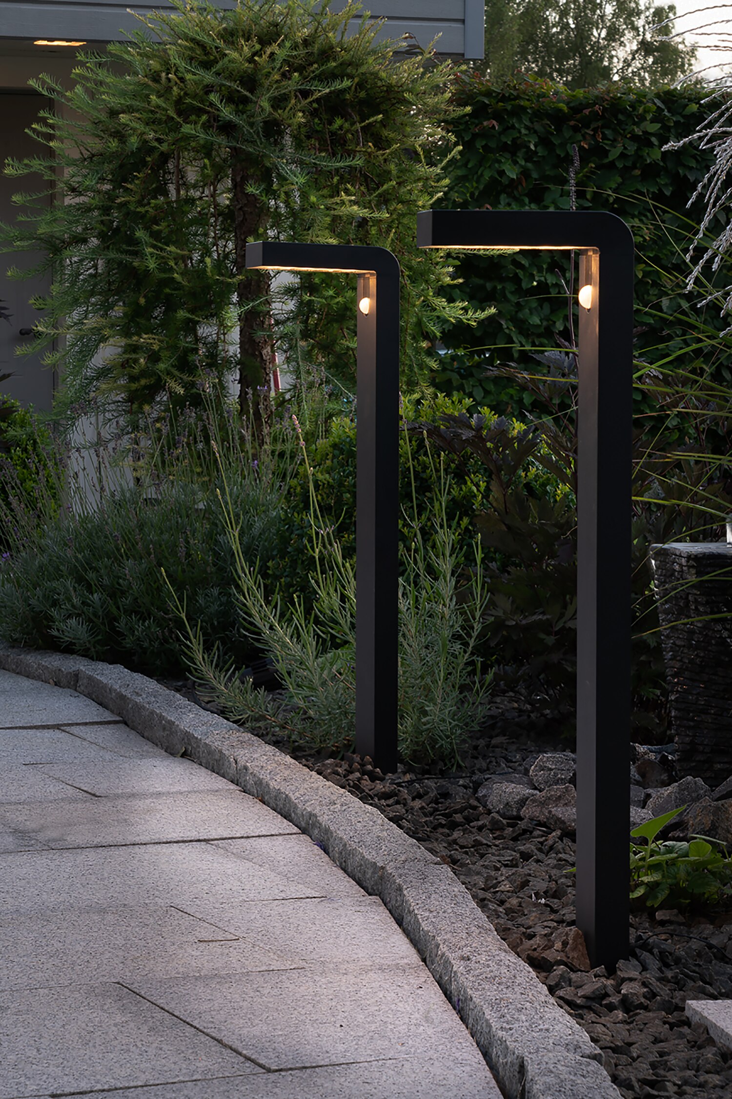 Solcelledrevet Havelampe Vici 80 Cm - Sort