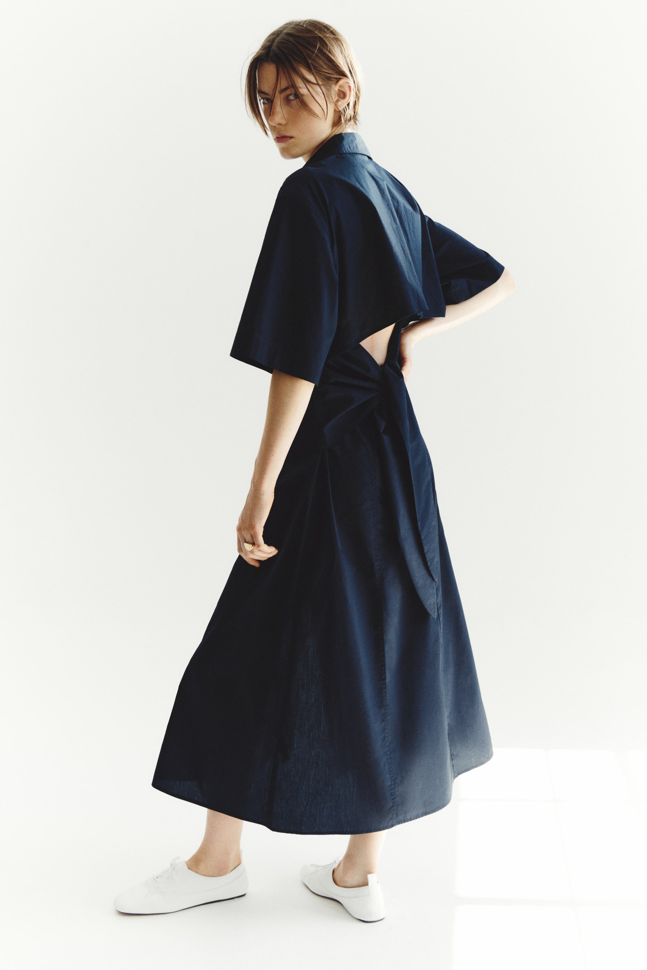 Robe en popeline avec liens à nouer au dos