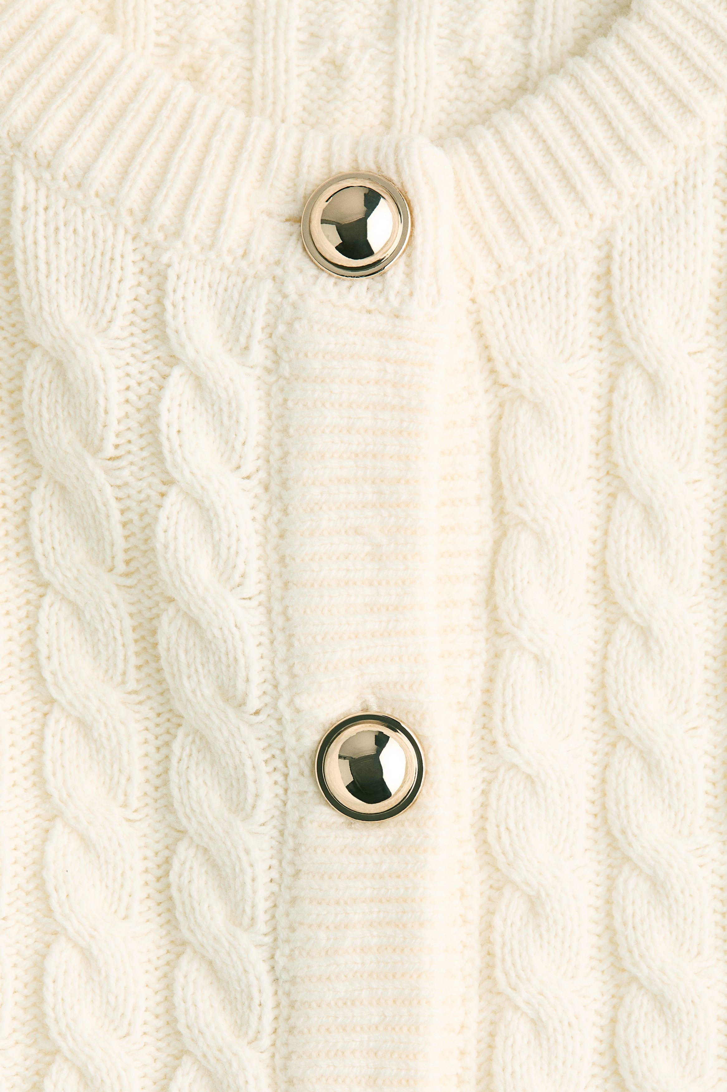 Cable-knit cardigan