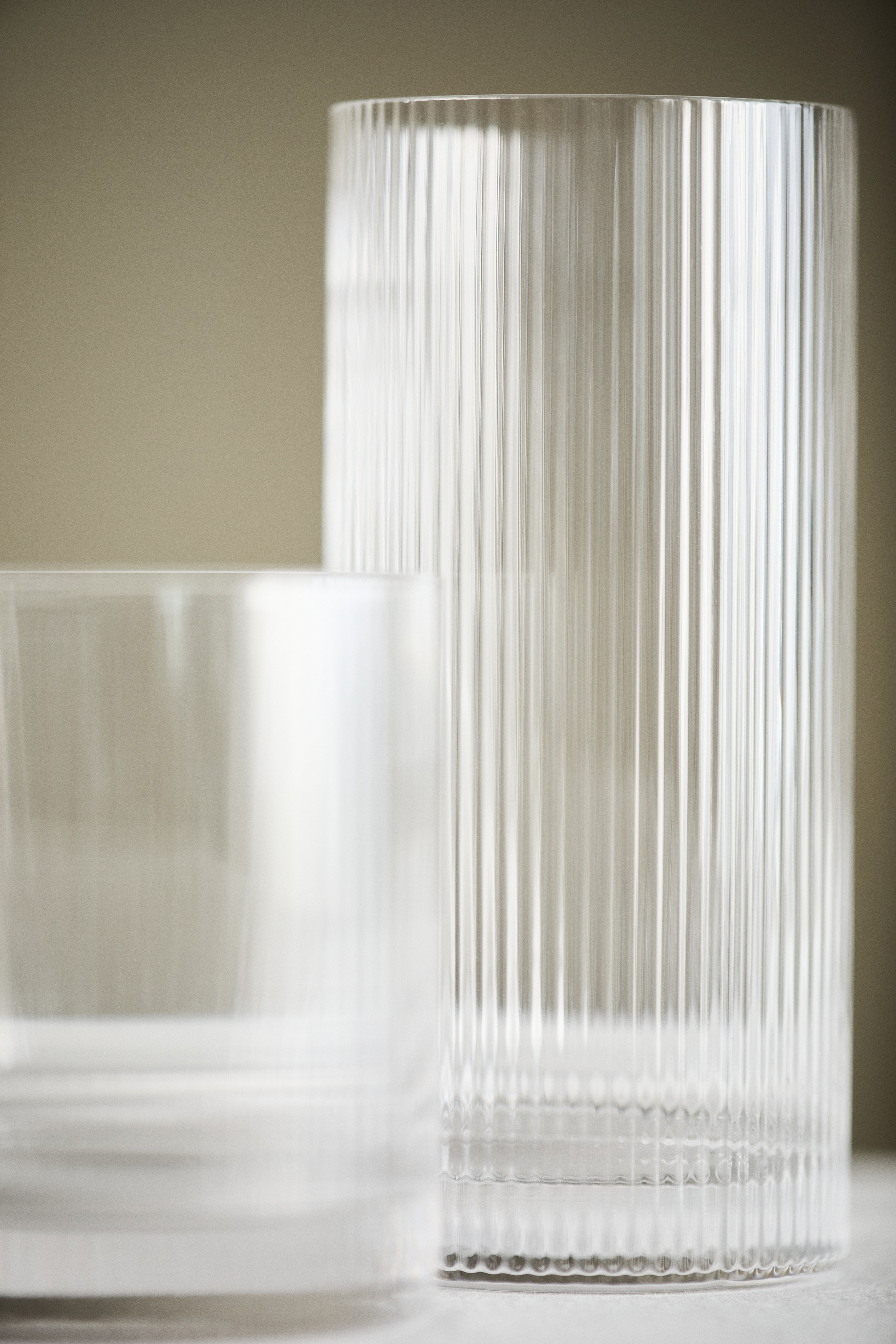 Pack de 4 copos altos com efeito estriado - Vidro incolor/Bege