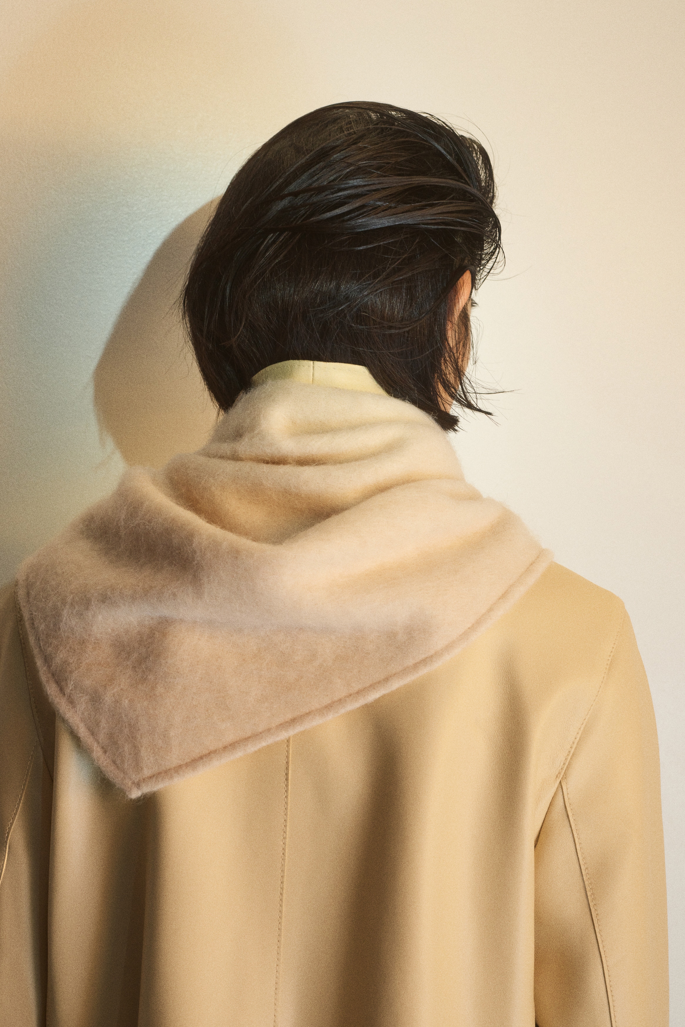 Triangle scarf - Màu be khói nhạt/Màu xám nhạt/Kẻ ca rô/Màu be đậm/Hoạ tiết da báo