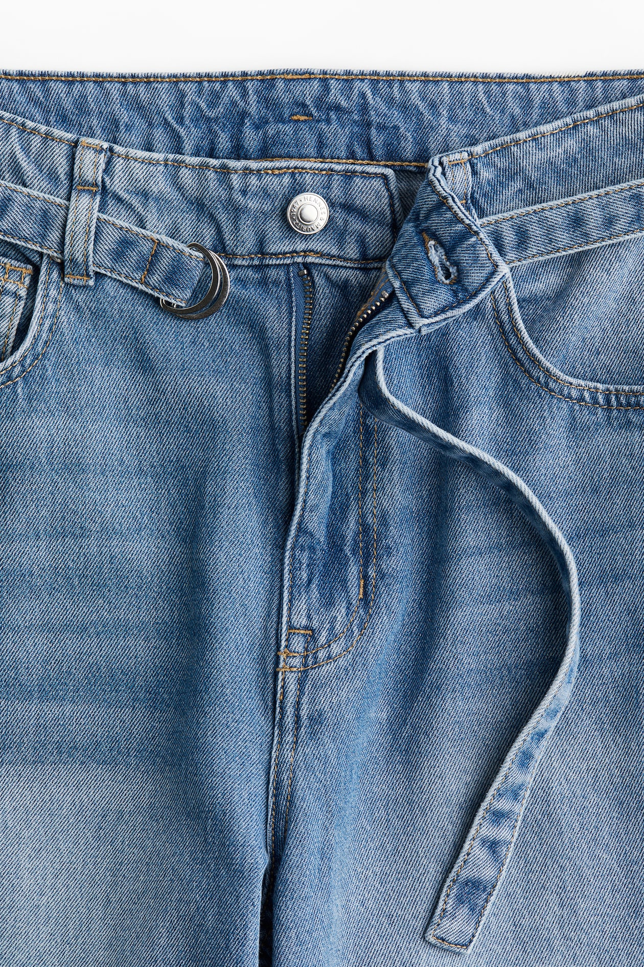 Wide-Leg Belted Jeans - image 2