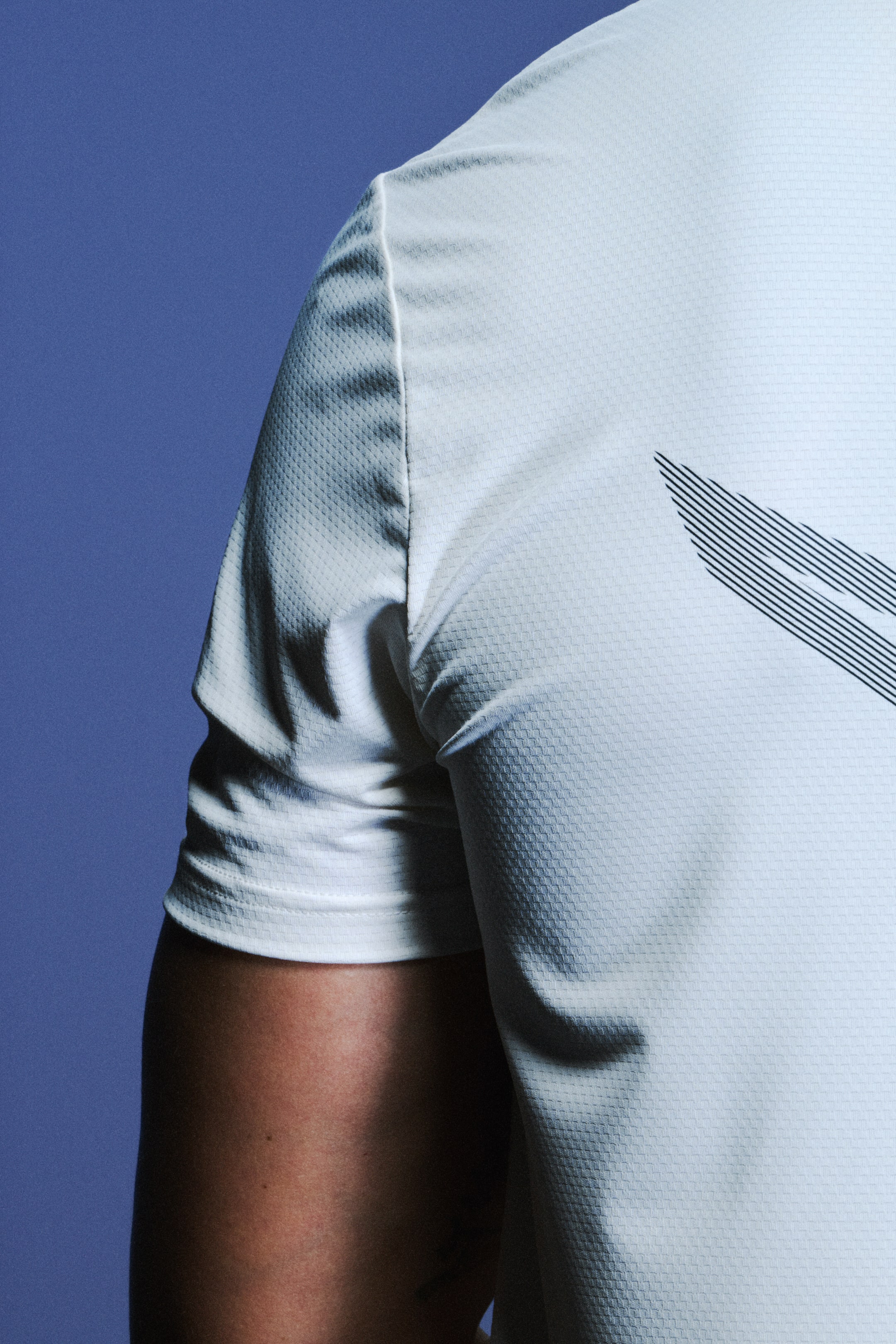 查看大圖: DryMove™健美合身剪裁運動T恤 - 奶油色/Move Zlatan - Men | H&M 3