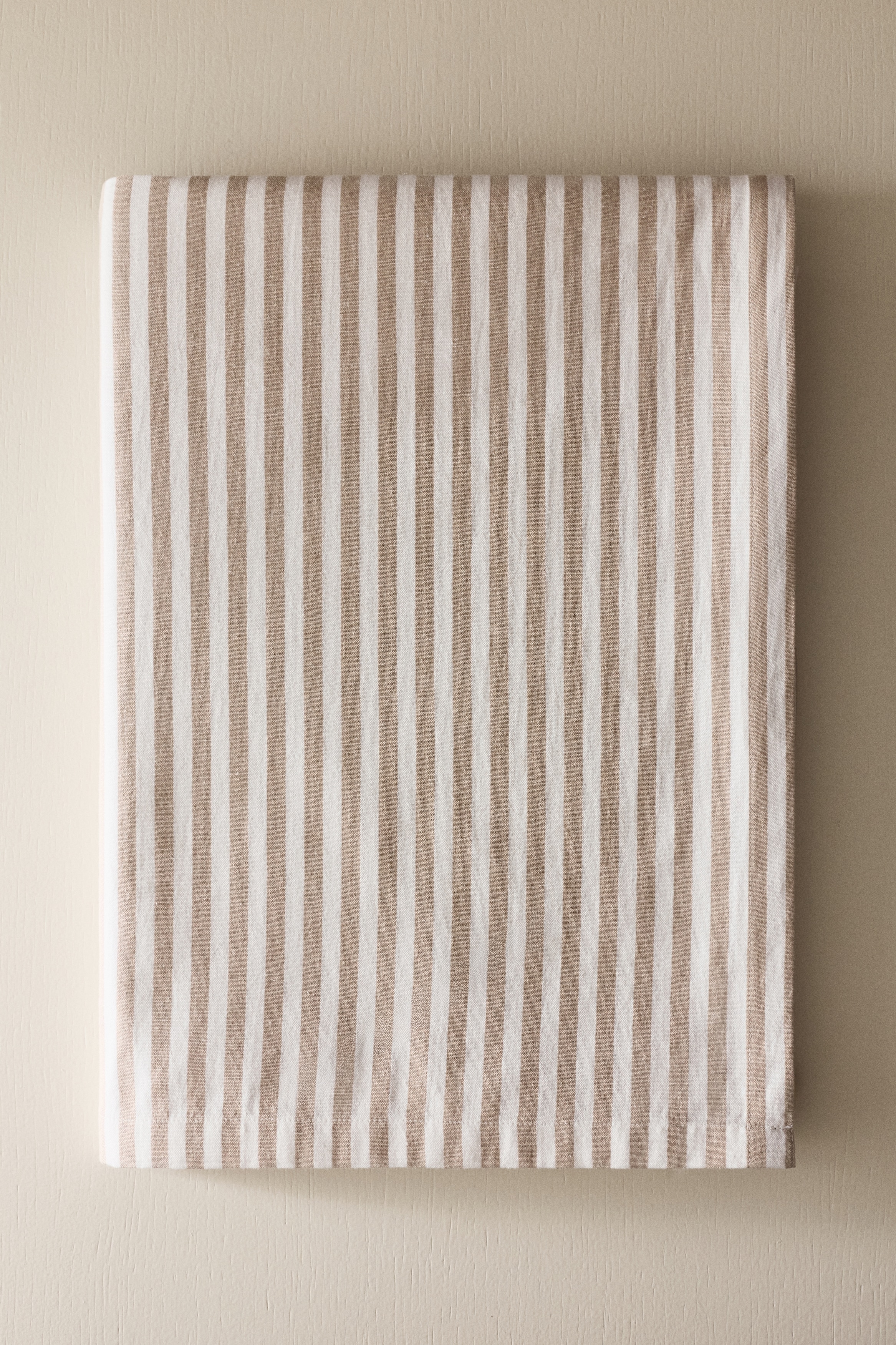 Linen-blend tablecloth - Beige/Striped/Orange/Striped/Khaki green/Gingham check/Light pink/Gingham check/Beige/Gingham check/Dark brown/Gingham check/Orange/Gingham check