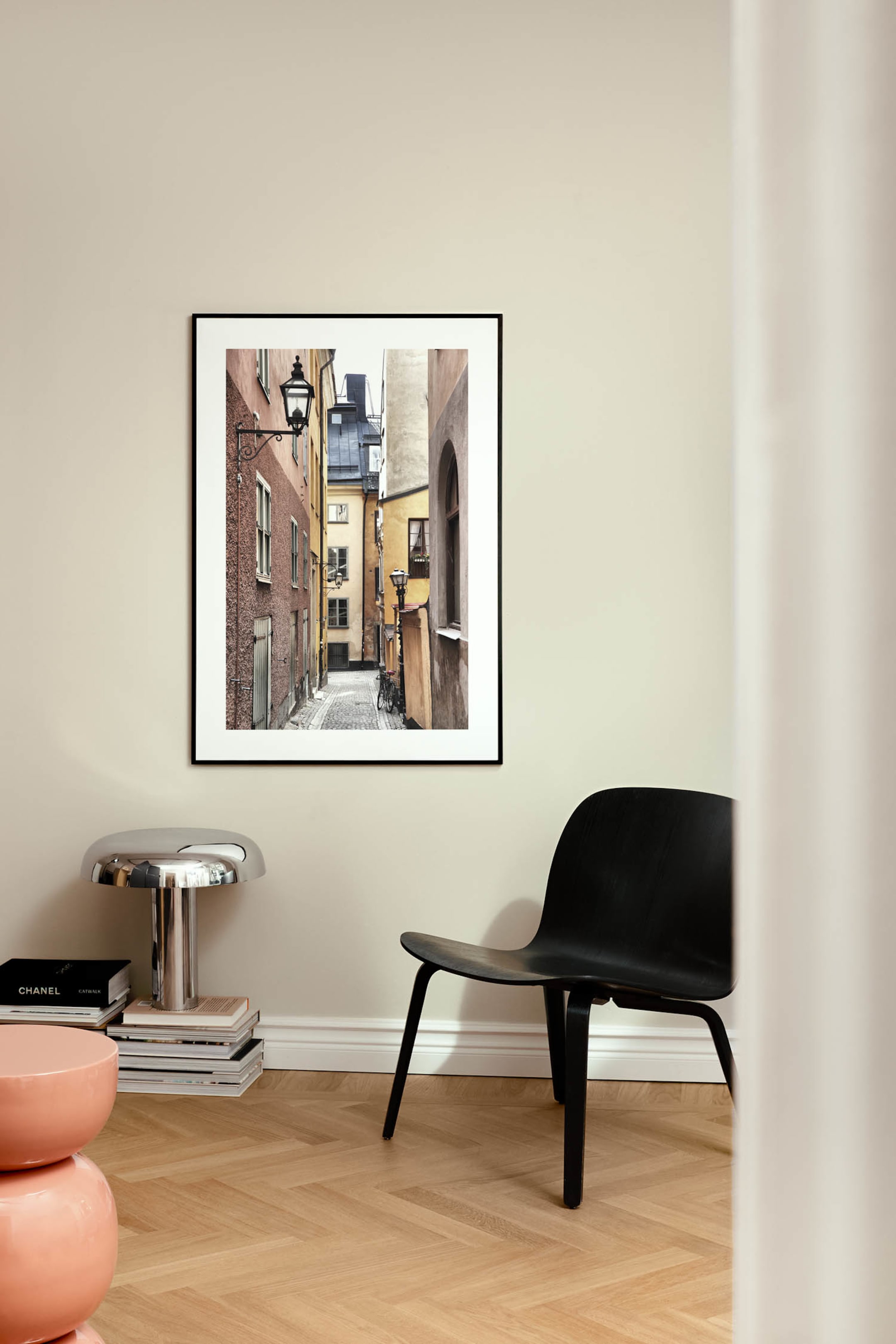 Grotere afbeelding bekijken: Old Town Stockholm View Poster - Oranje/beige - Postery - HOME | H&M BE 1