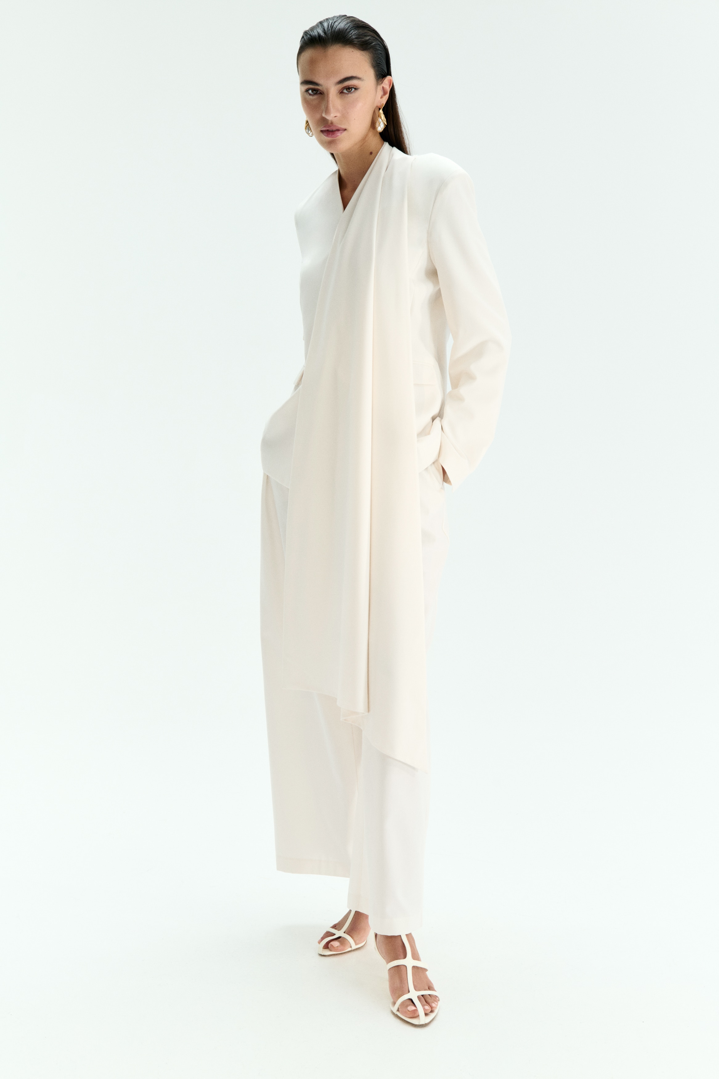 Blazer med tørklædedetalje - Hvid