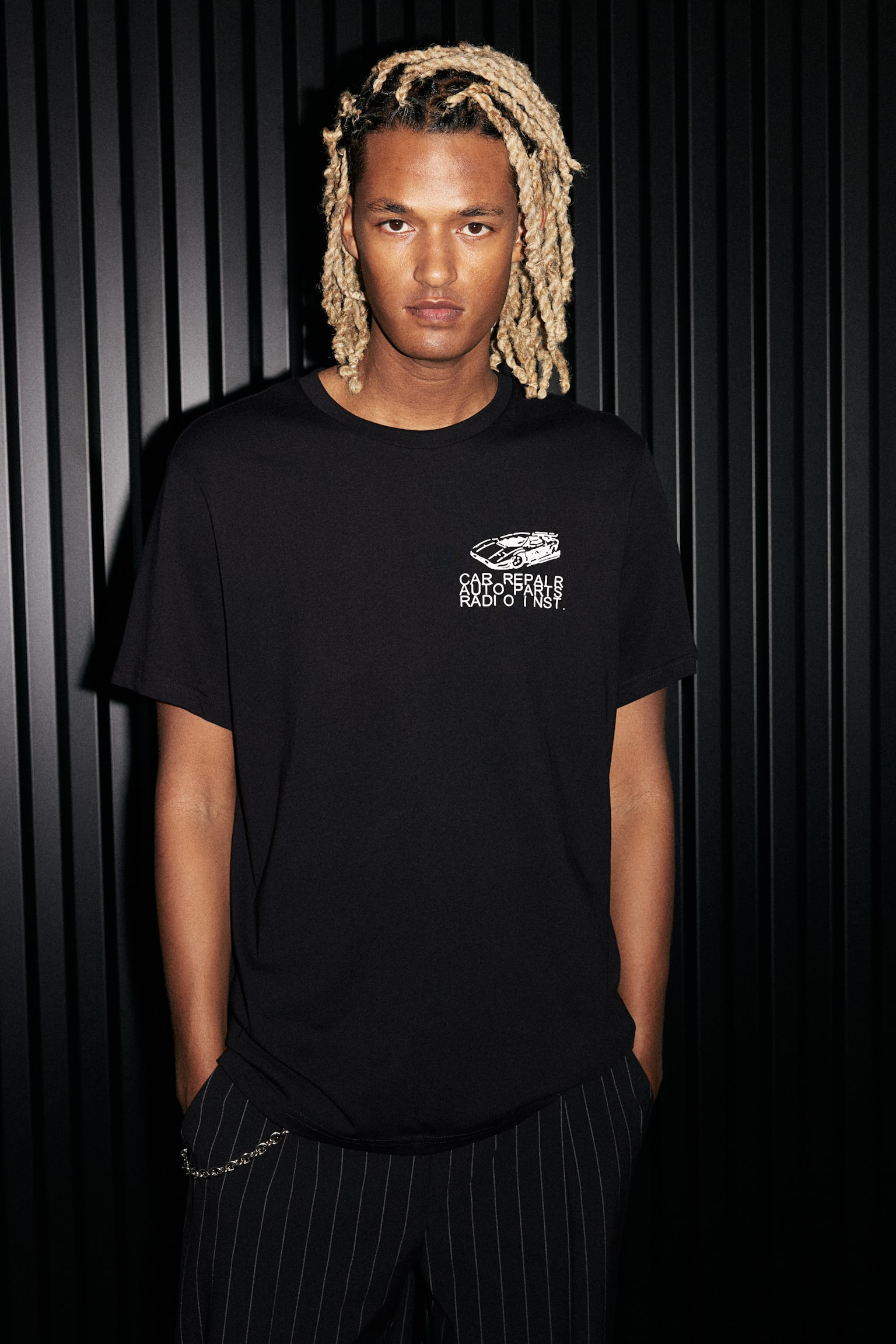 Regular Fit Printed T-shirt - Black/Car - 1